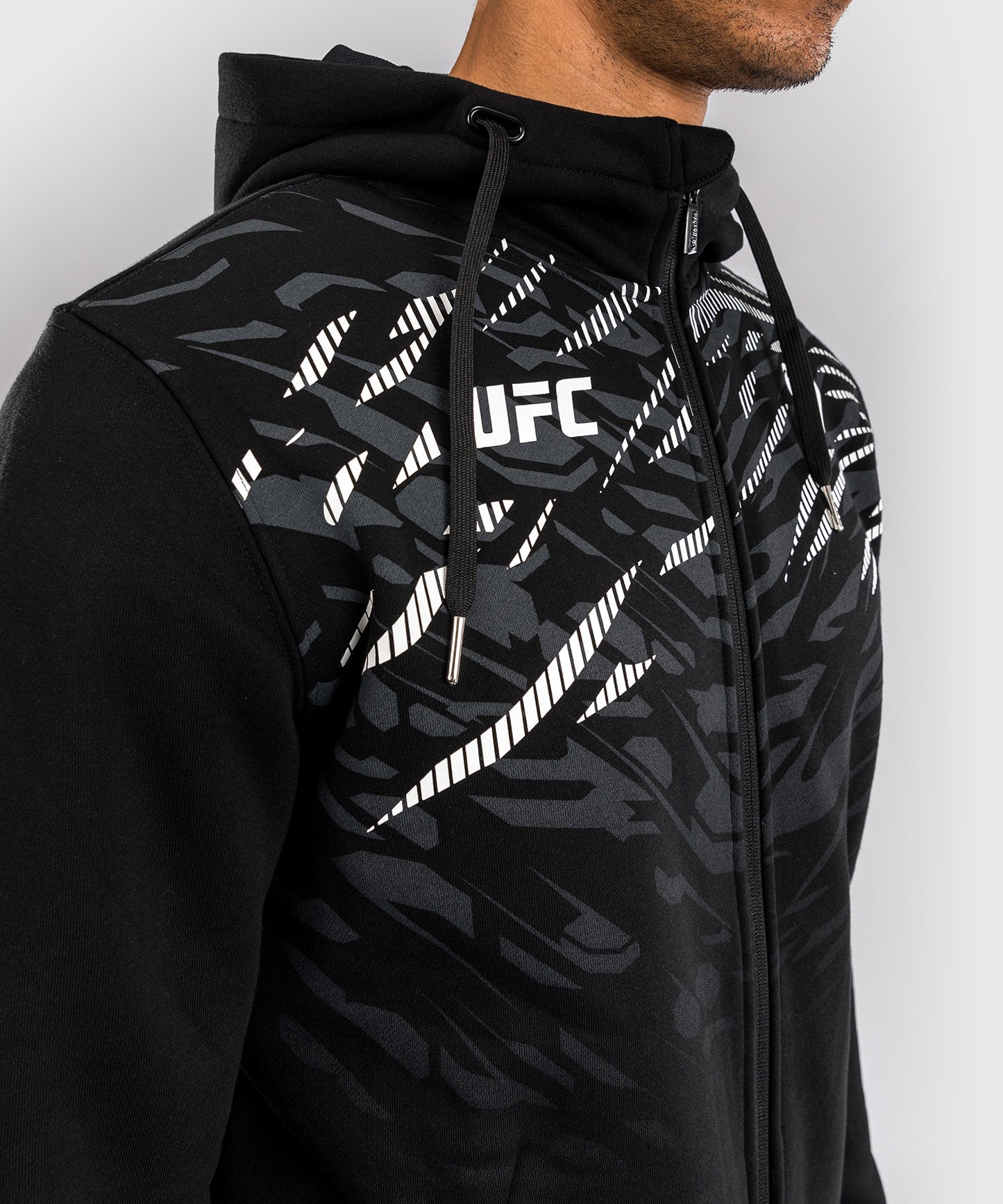 Veste à Capuche Zippé pour Hommes UFC Fusion by Venum Replica - Noir