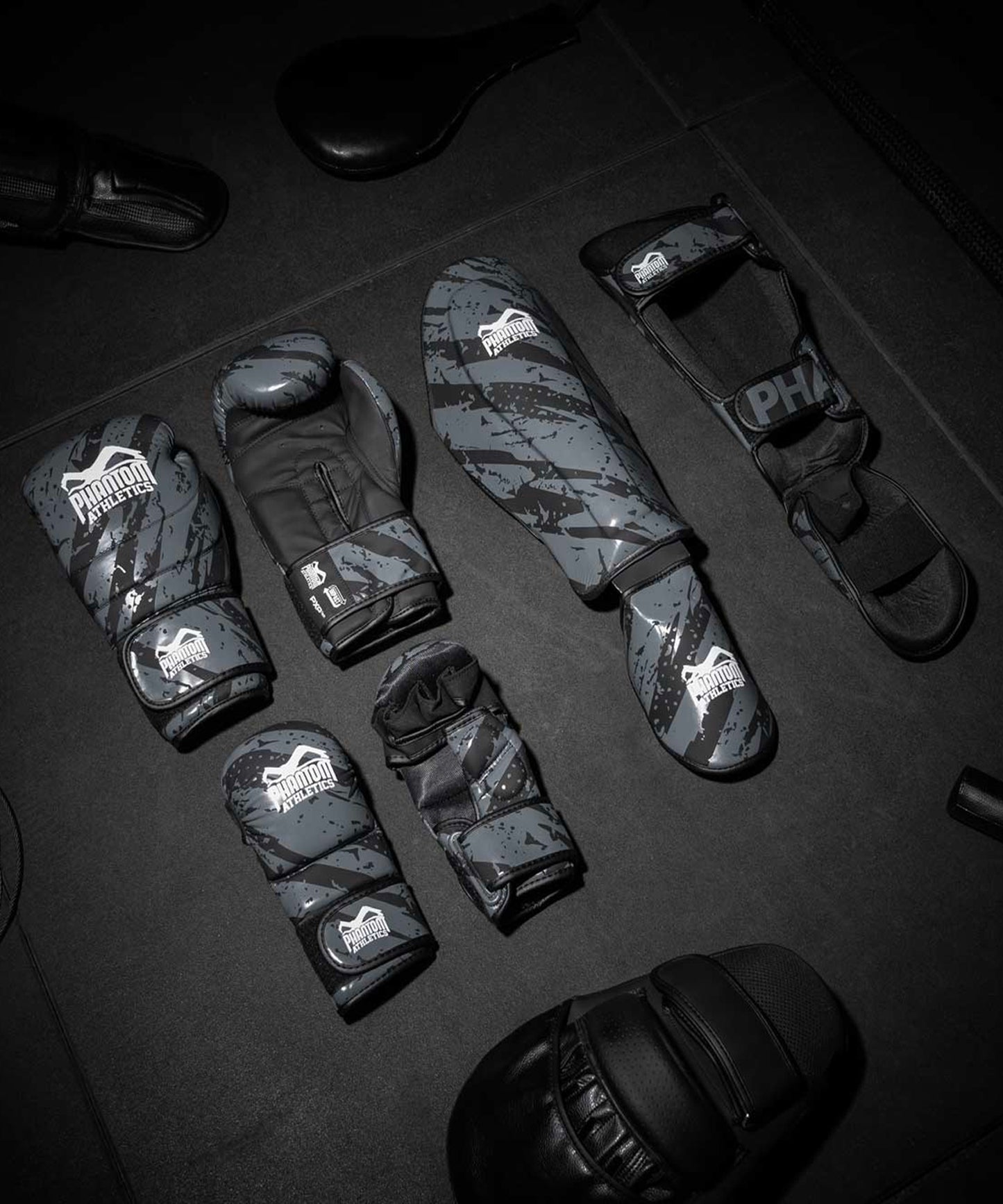 Phantom Athletics Evo Camo Tiger MMA-Sparring-Handschuhe - Grau