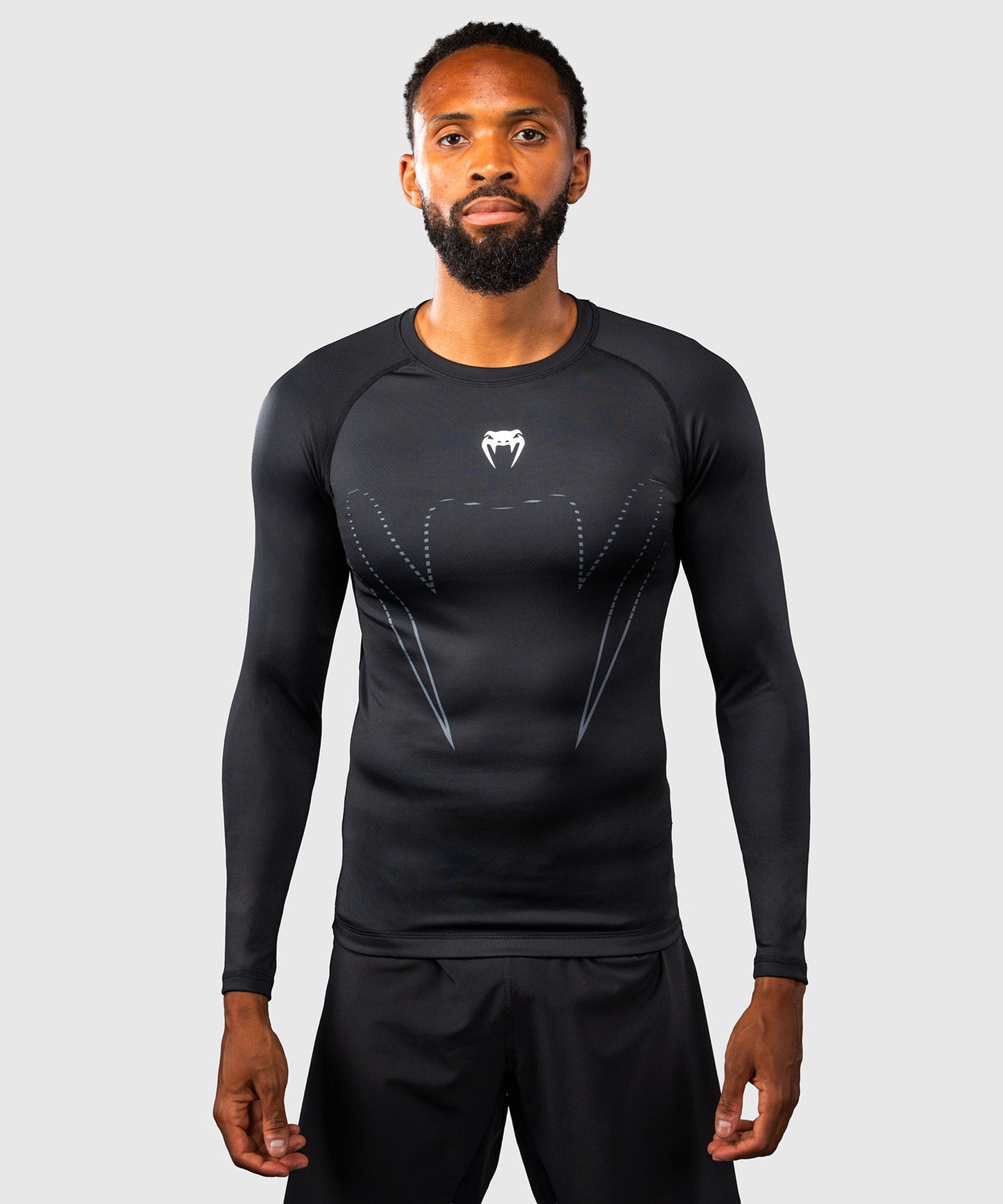 Venum Edge Langarm Rashguard – Schwarz/Sand
