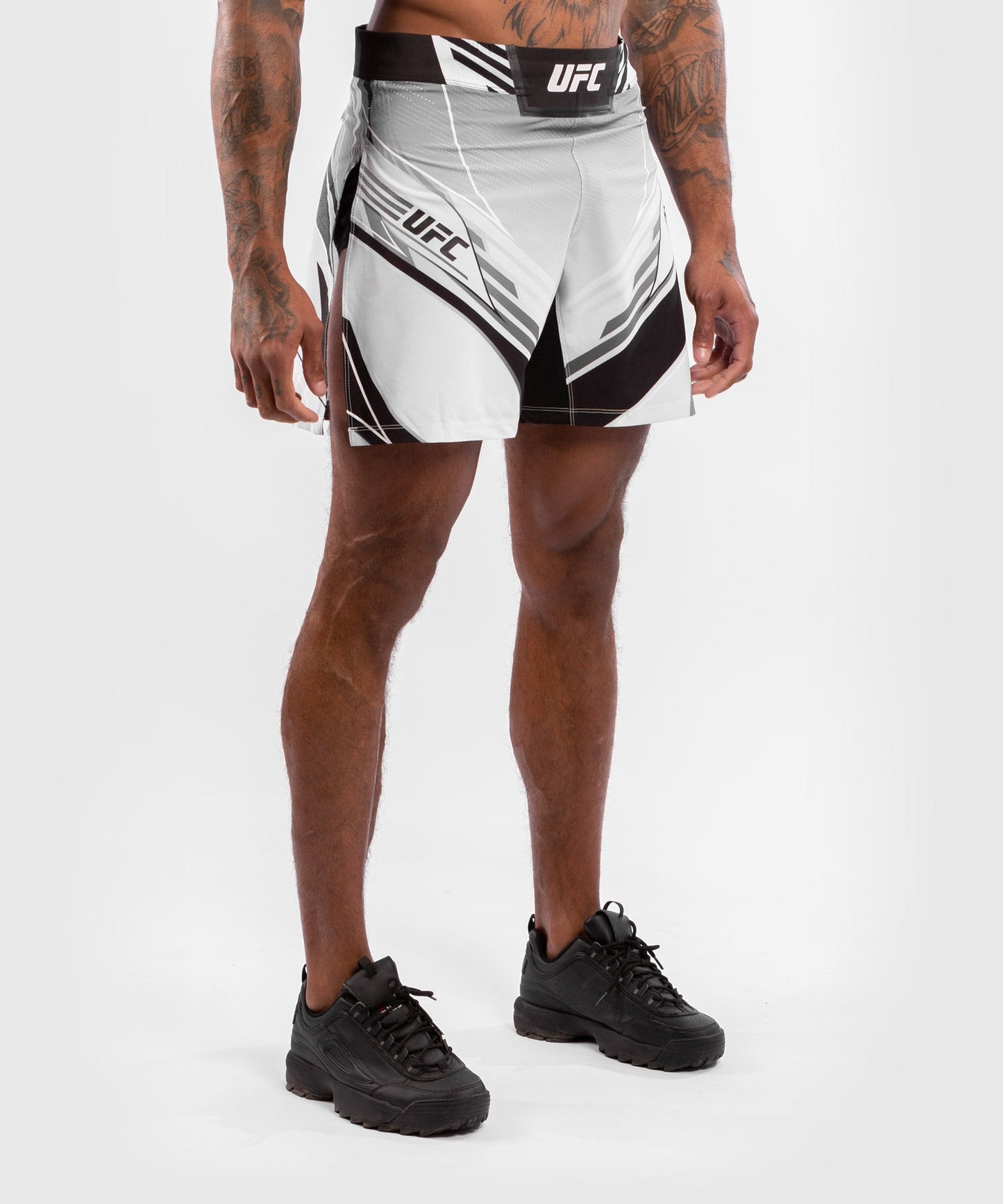 Venum Authentic Fight Night Gladiator UFC Männer Fightshorts - Weiß