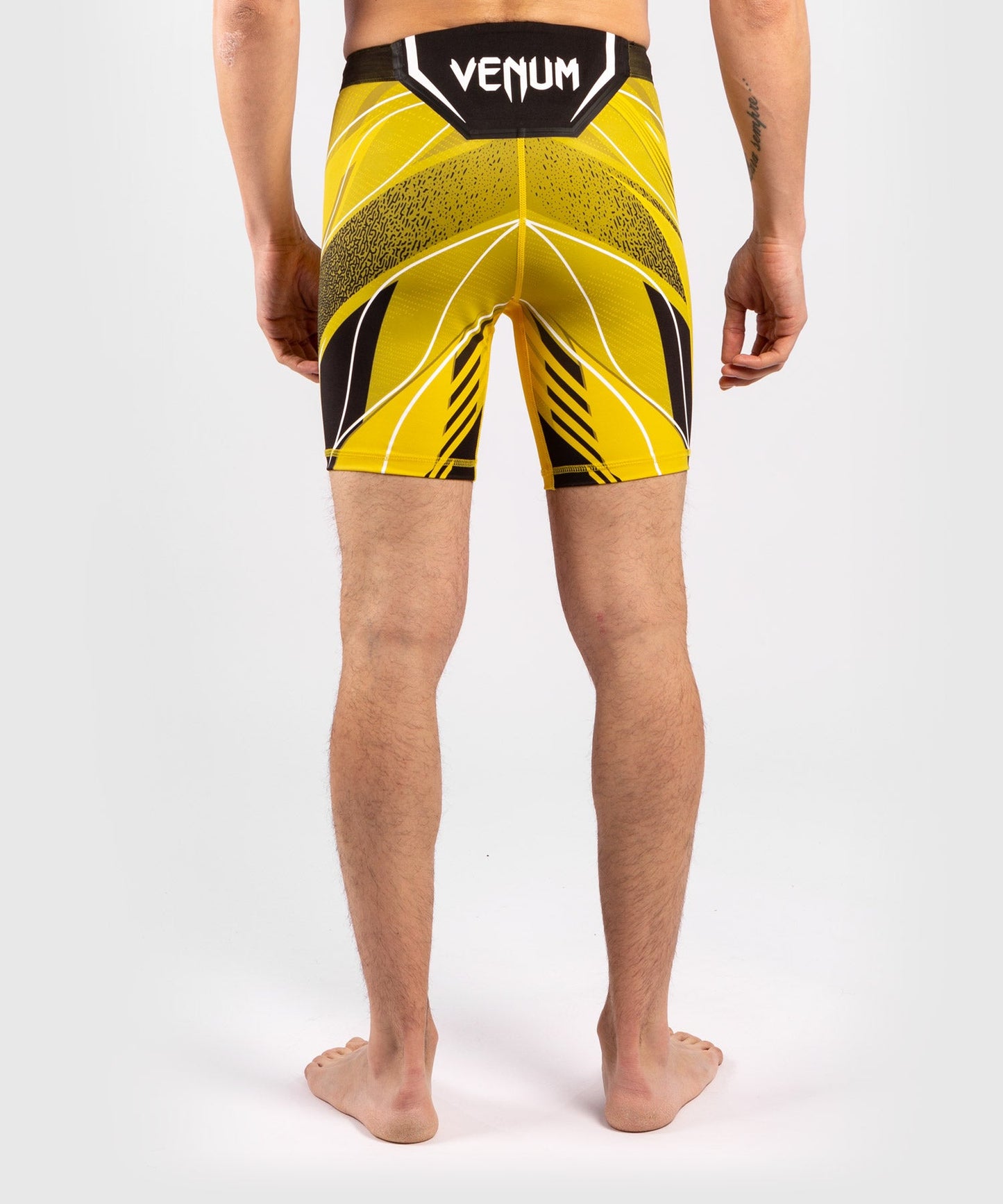 Men's UFC Venum Authentic Fight Night Compression Shorts - Short - Yellow