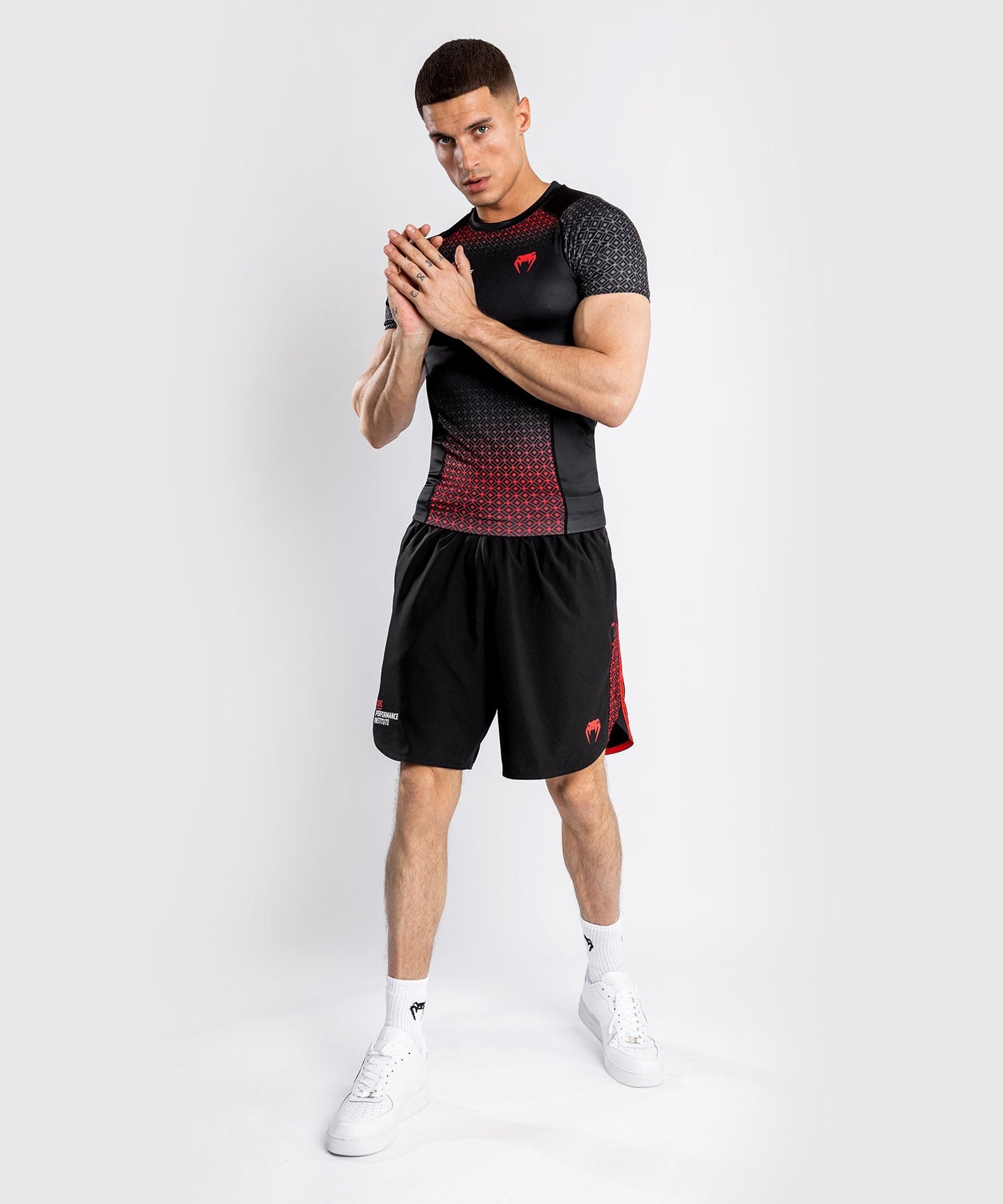 Venum Performance Institute UFC Compression T-Shirt - Kurzarm - Schwarz/Rot
