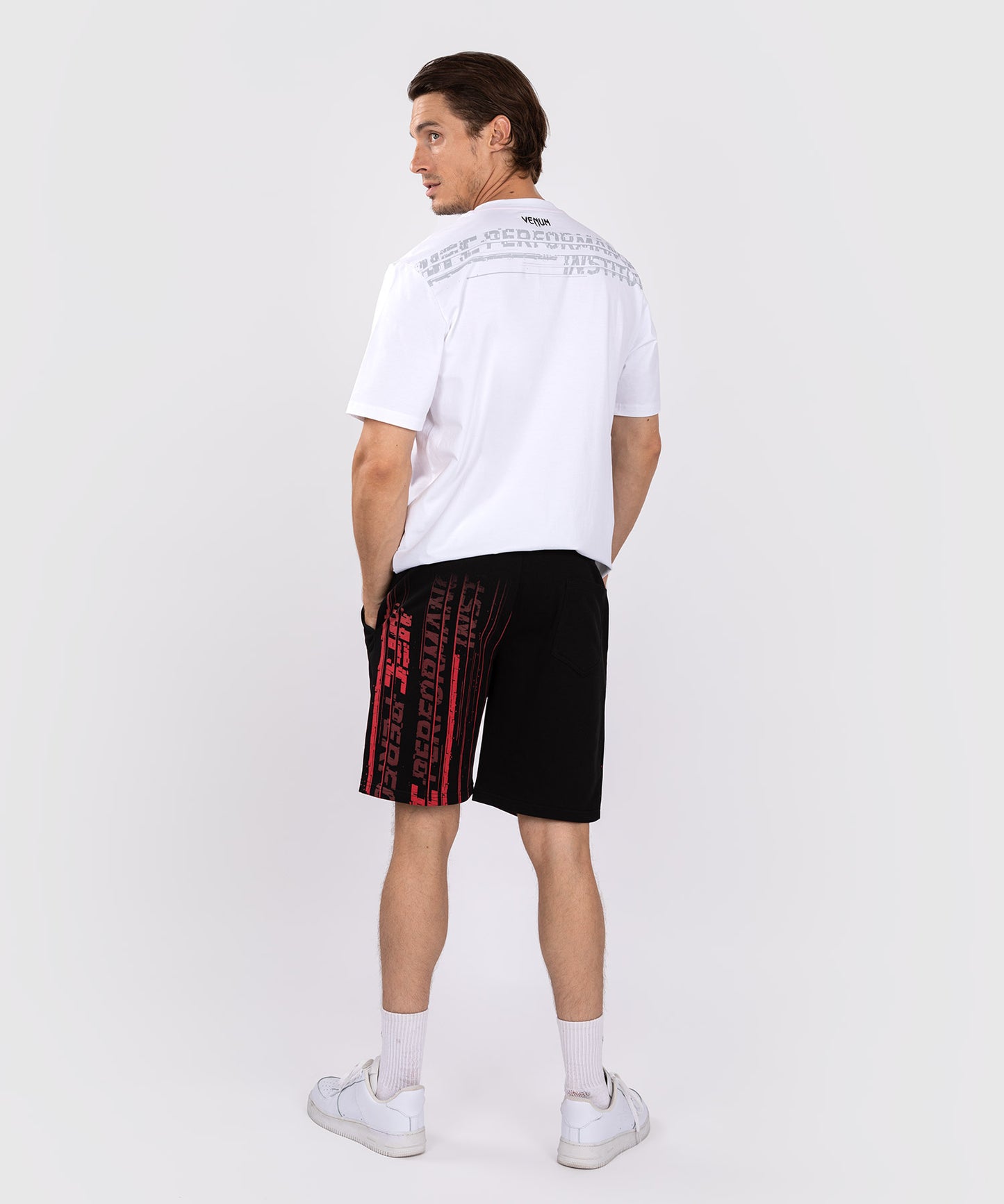 UFC Venum Performance Institute 2.0 Baumwoll-Short für Männer - Schwarz/Rot