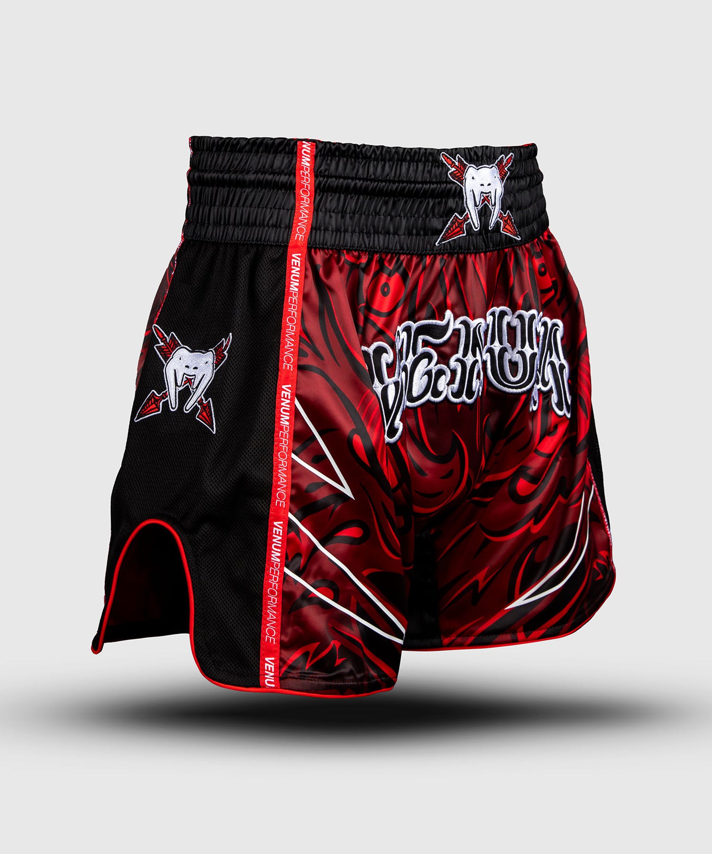 Venum Wolf Atak Pantaloncini Muay Thaï – Nero/Rosso