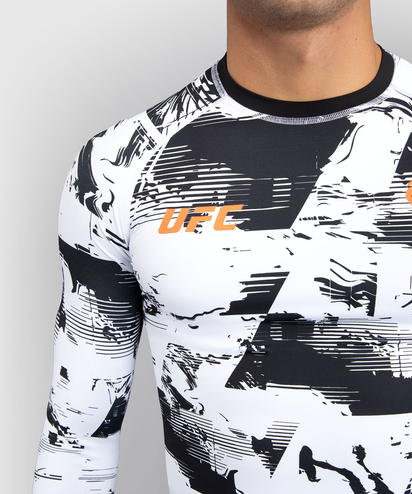 Rashguard manches longues Performance Homme UFC Zenith by Venum Authentic Fight Week - Blanc
