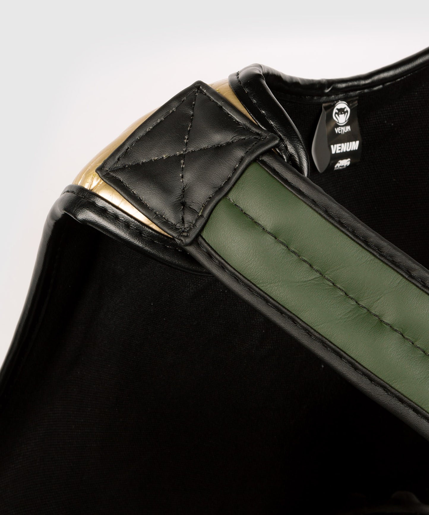 Venum Pro Boxschutz – Khaki/Gold