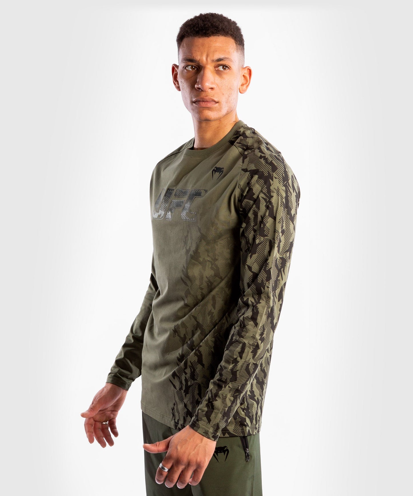 UFC Men's Long Sleeve T-Shirt Venum Authentic Fight Week - Khaki