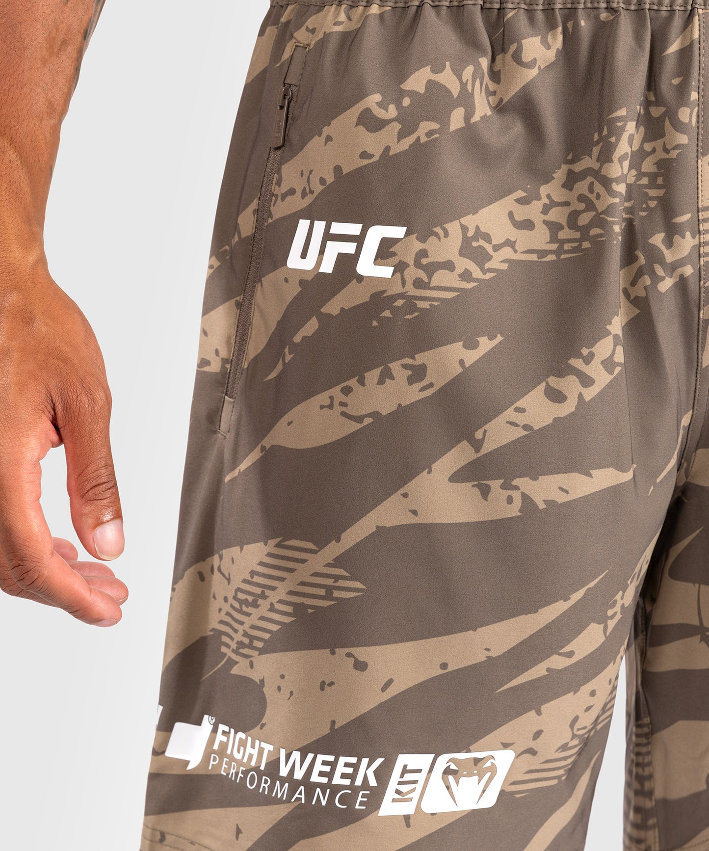 Short de Performance pour Hommes UFC Adrenaline by Venum Fight Week - Desert Camo