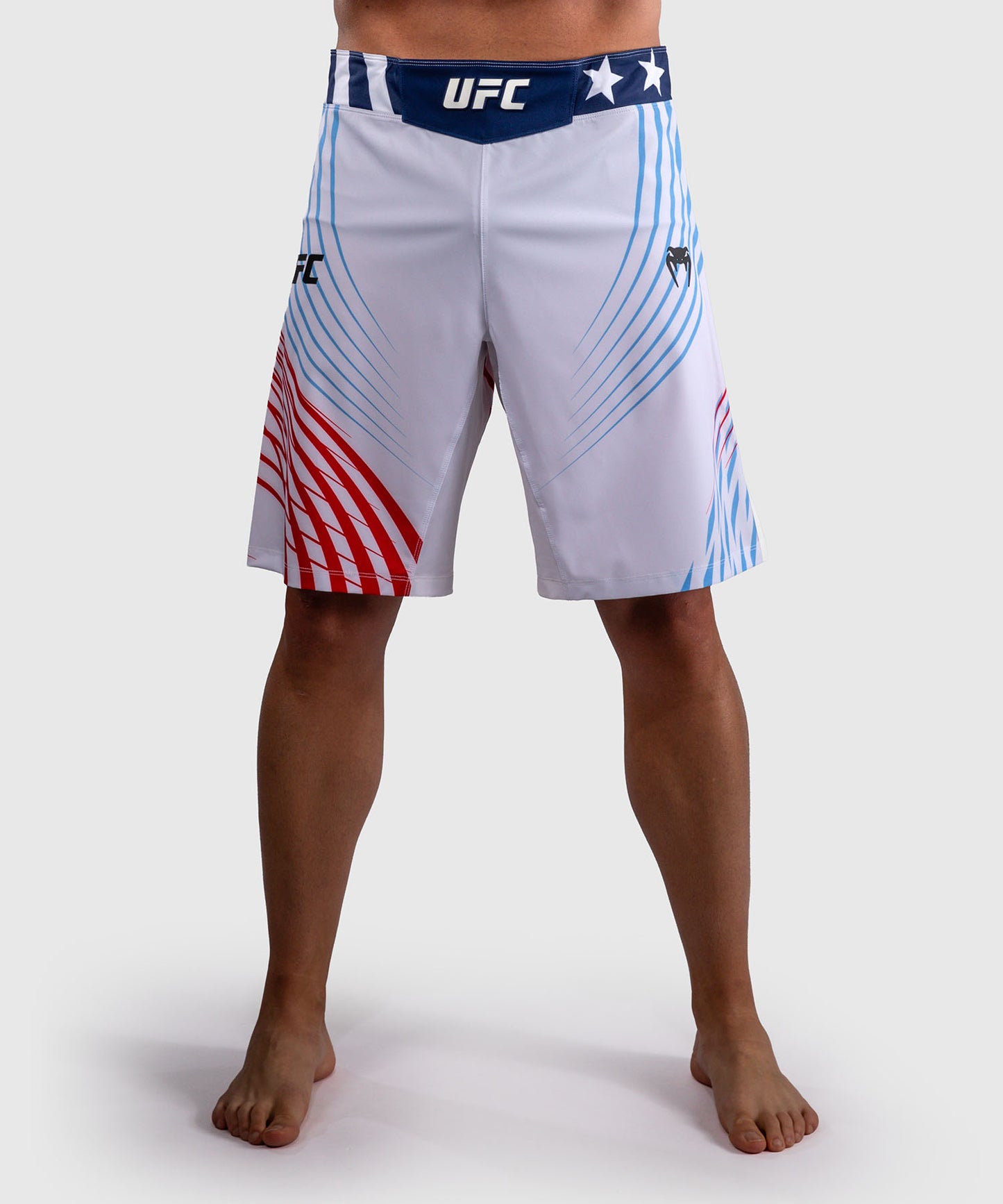 Official UFC Freedom 250 by Venum Authentic Fight Night Fight Shorts im Long Fit für Herren - Weiß
