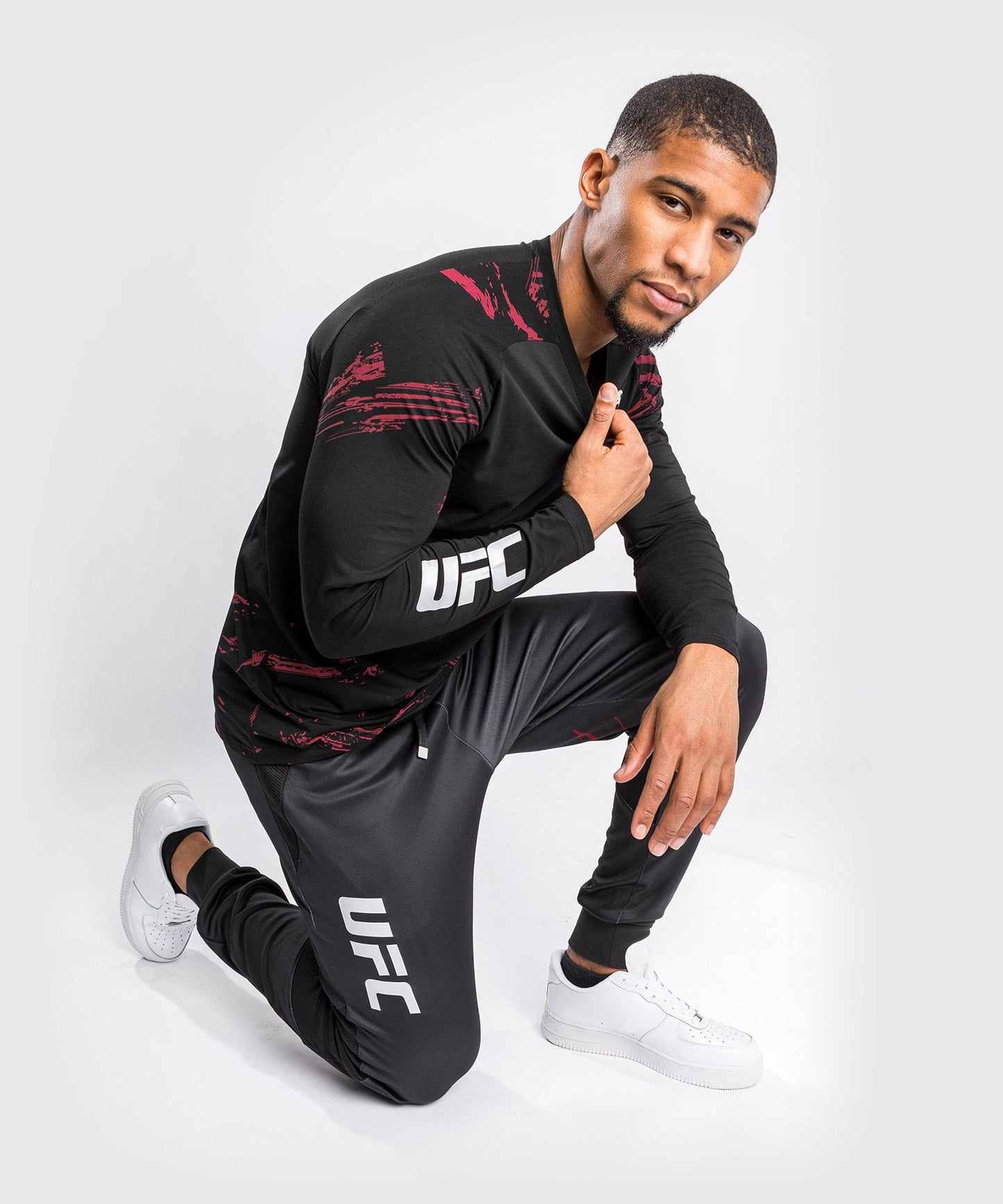 UFC T-Shirt Venum Authentic Fight Week 2.0 - Long Sleeve - Black/Red