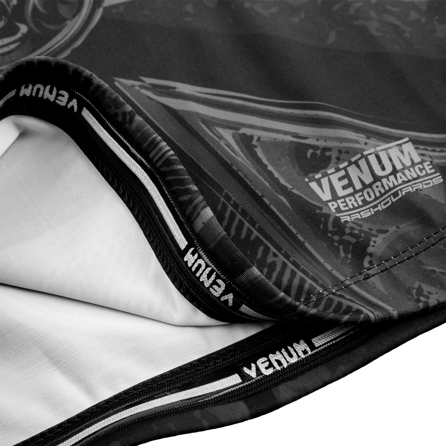 Rashguard Venum Gladiator 3.0 Manches longues - Noir/Noir - Exclusivité