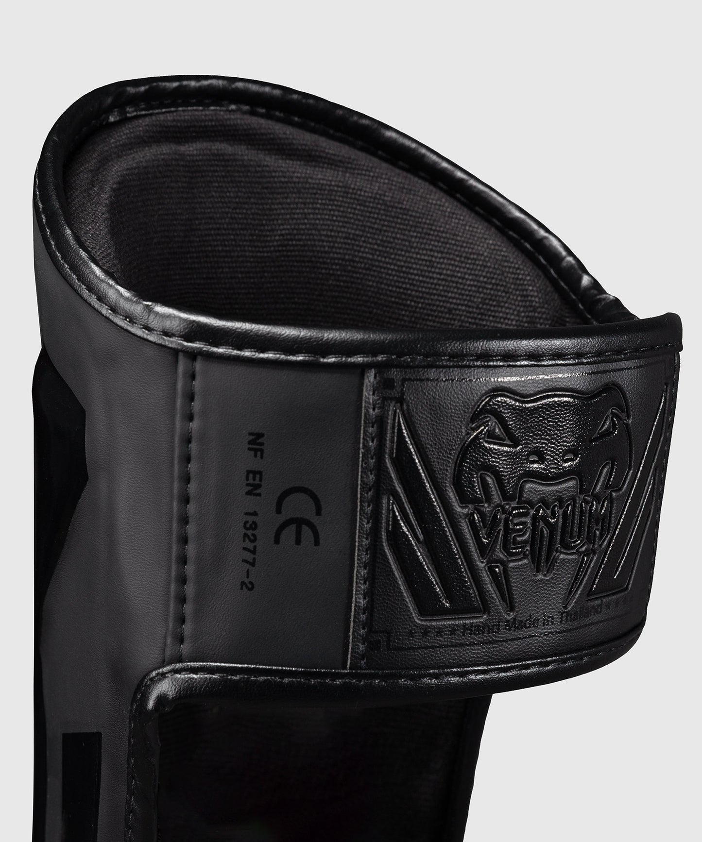 Espinilleras Venum Elite Standup - Negro Mate/Negro