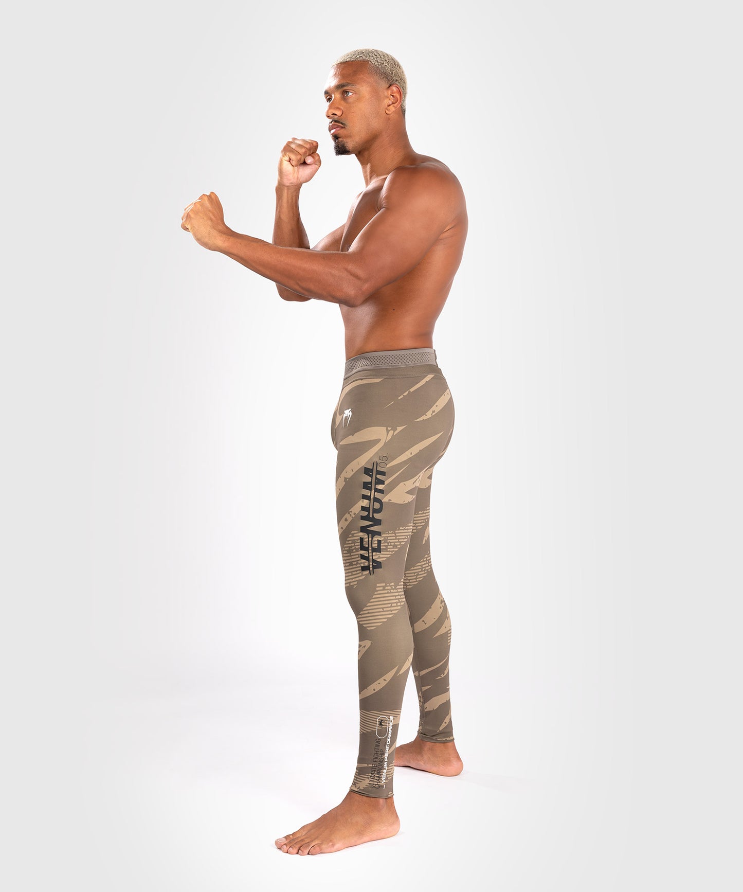 UFC Adrenaline By Venum Fight Week Performance Malla para Hombre - Desert Camo
