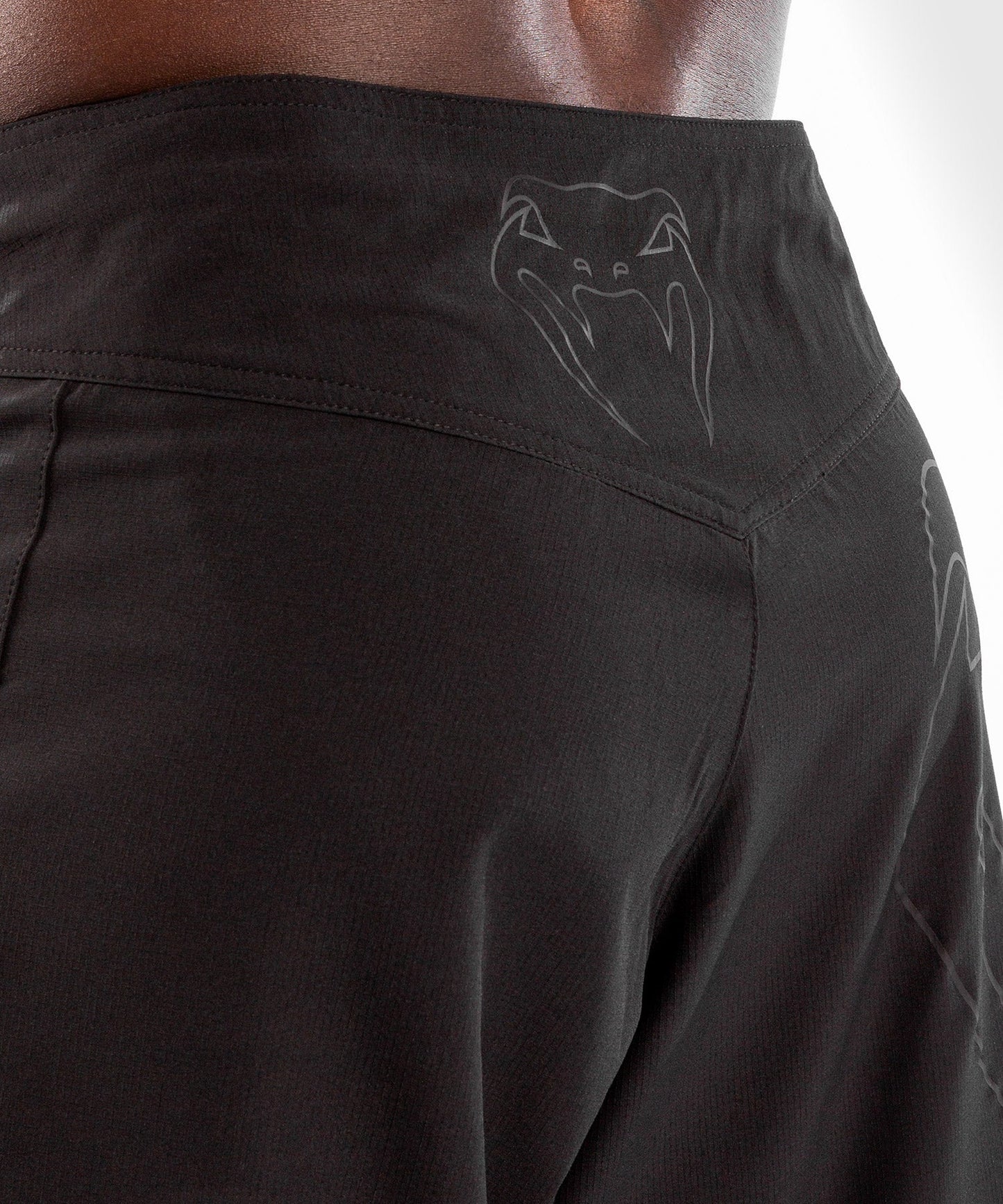 Venum Light 4.0 Fightshort - Schwarz/Bronze