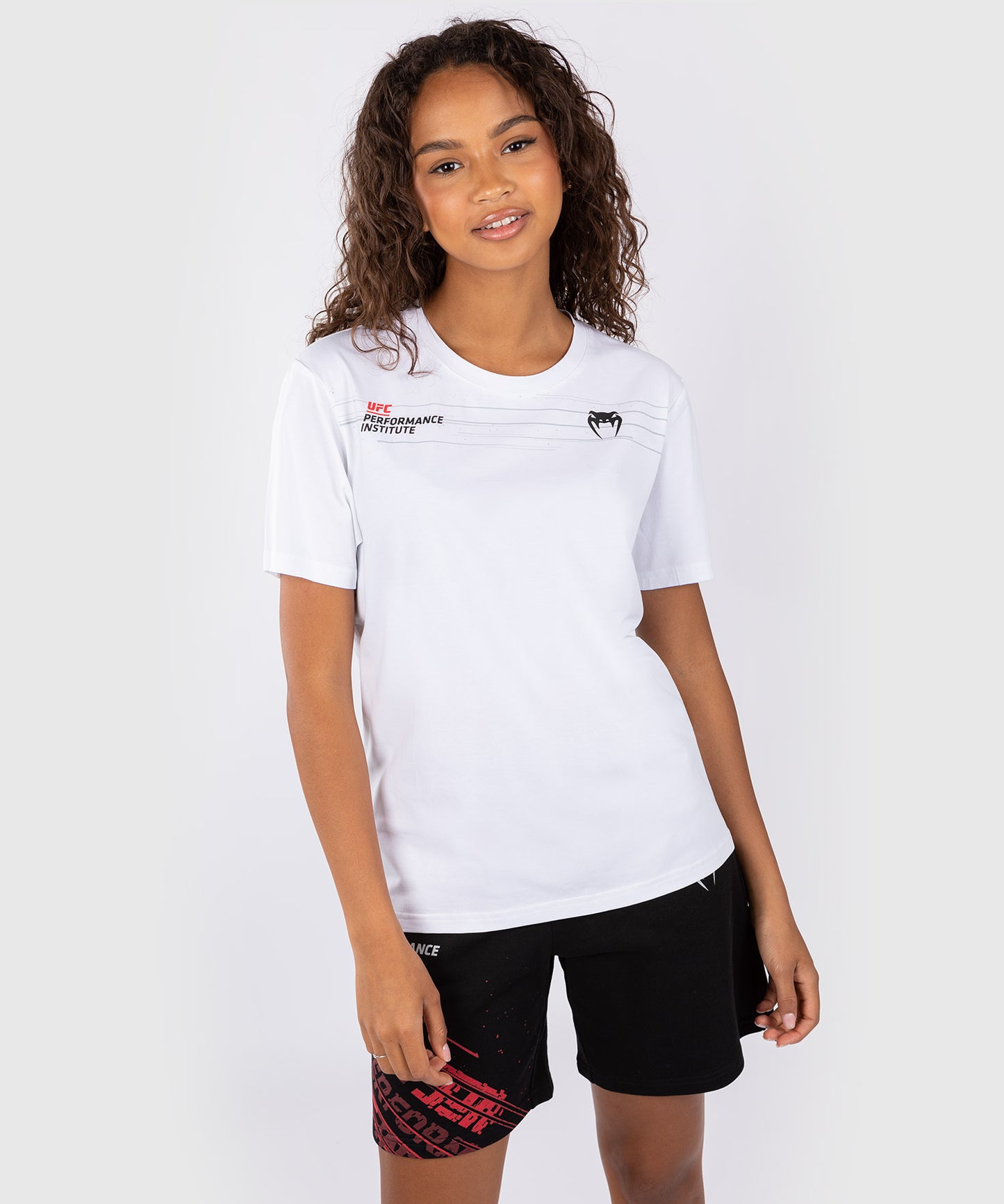 UFC Performance Institute 2.0 T-Shirt für Frauen - Weiß