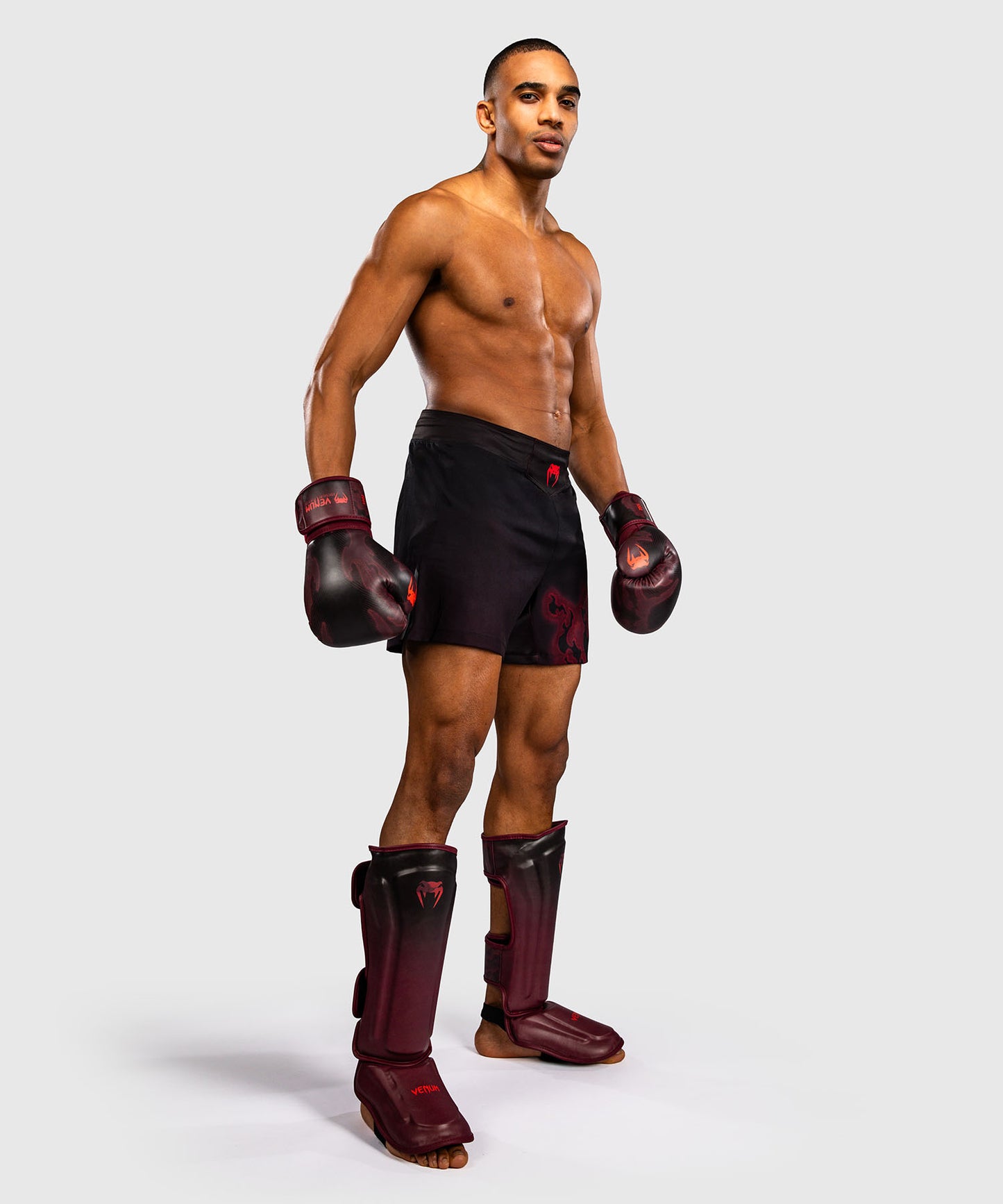 Venum Spectre Fightshorts – Schwarz/Rot