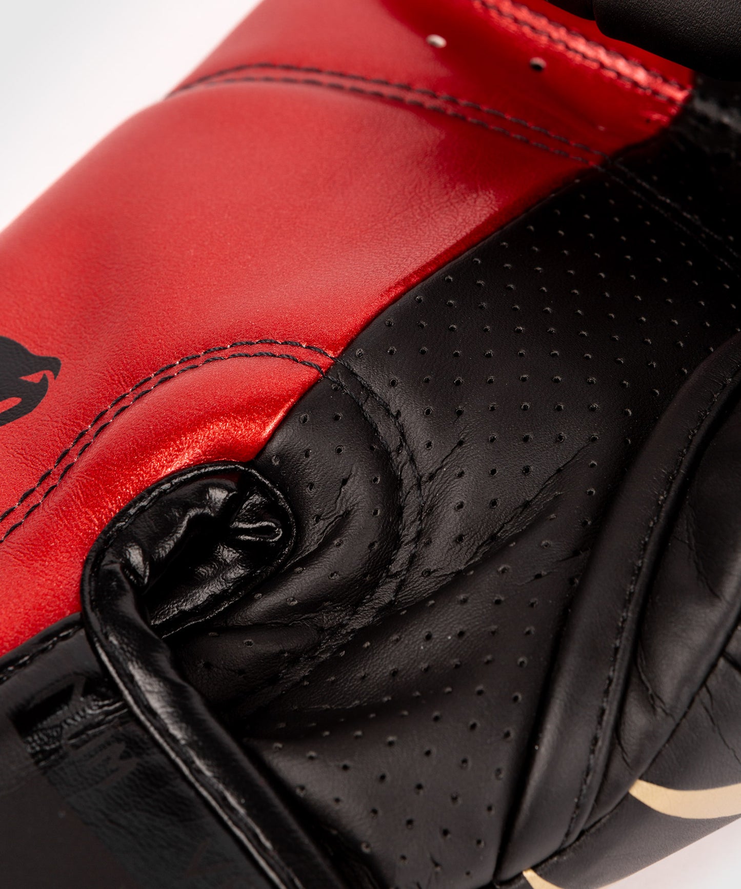 Gants de Boxe Venum Petrosyan 2.0 - Noir/Or