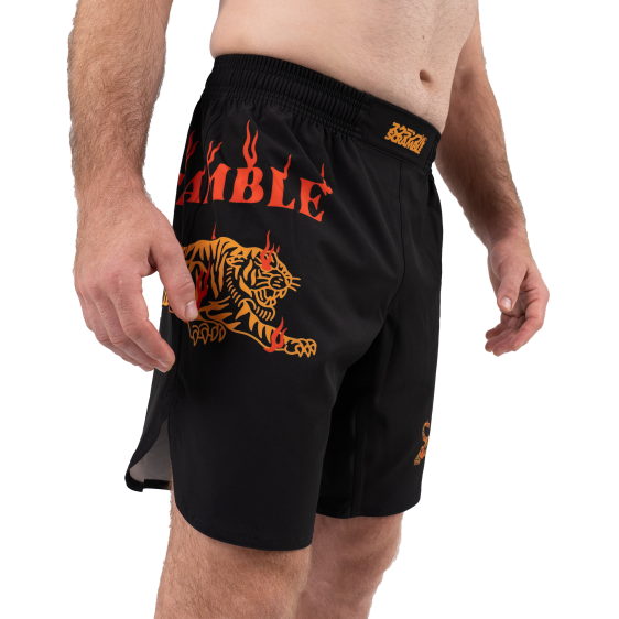 Scramble Burning Tiger Fightshorts - Negro
