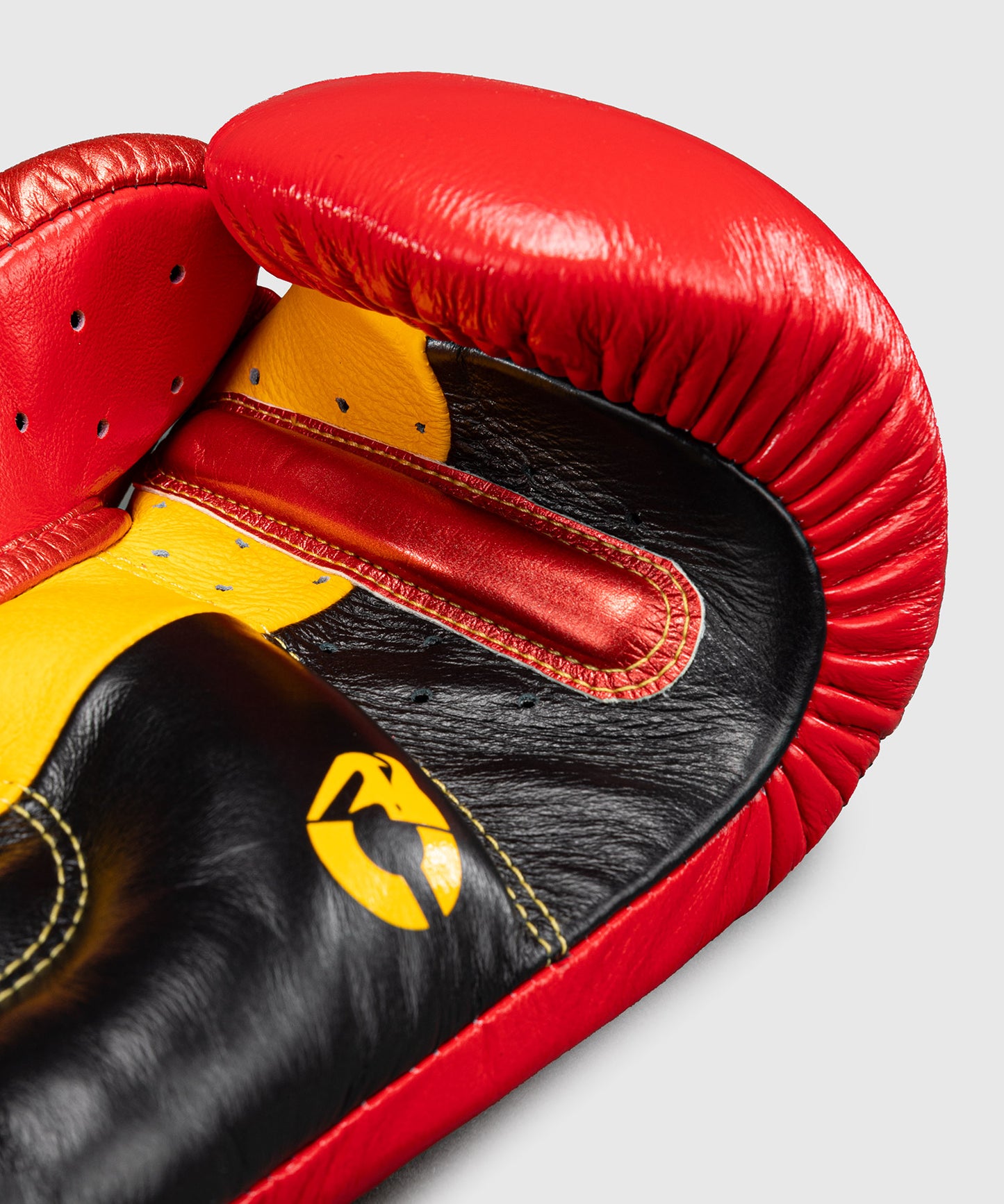 Gants de boxe Venum Giant 3.0 - Rouge/Jaune/Doré