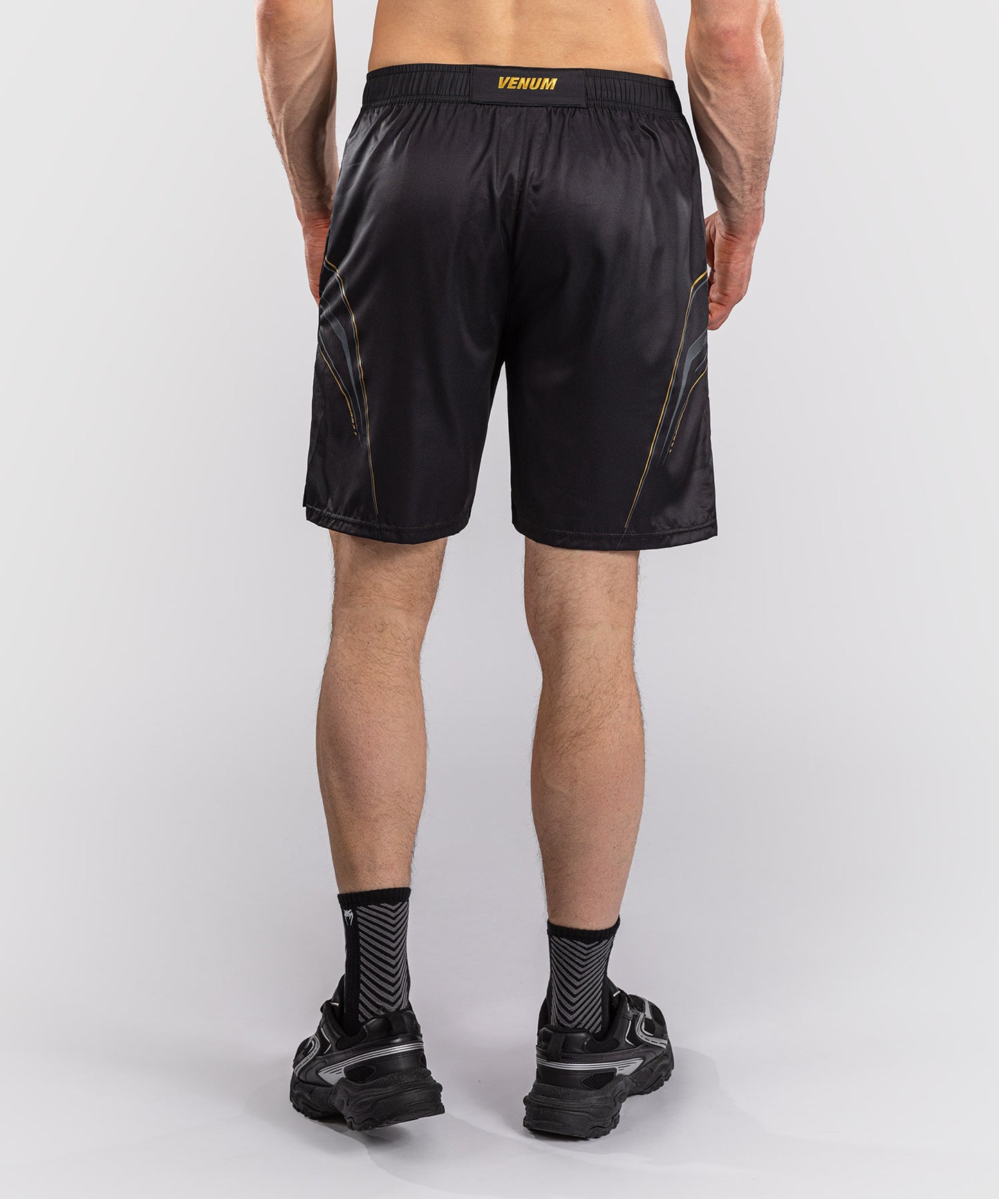 Venum Streamline Trainingsshorts – Schwarz/Gold