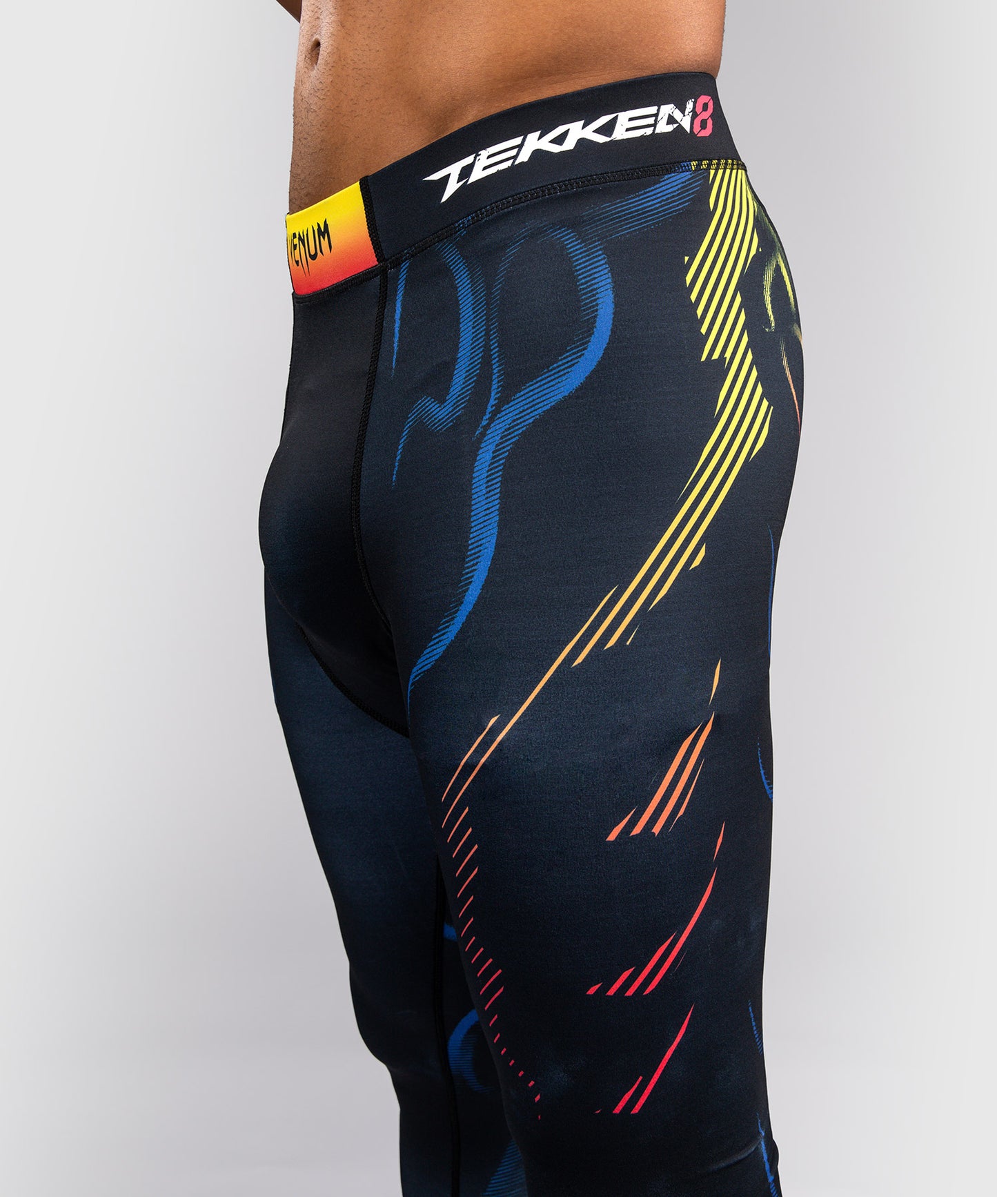 Venum x TEKKEN 8 Spats - Yoshimitsu - Schwarz/Orange