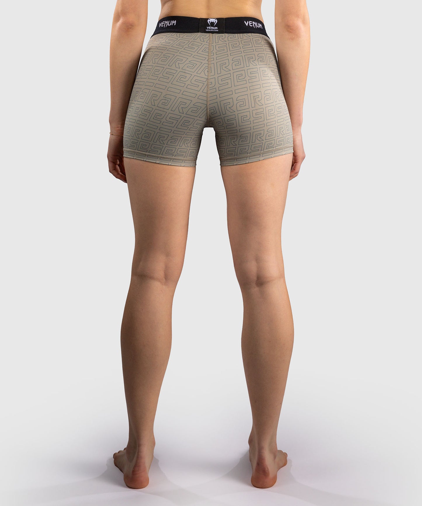 Venum x Ares 2.0 Trainingsshorts für Damen – Sand