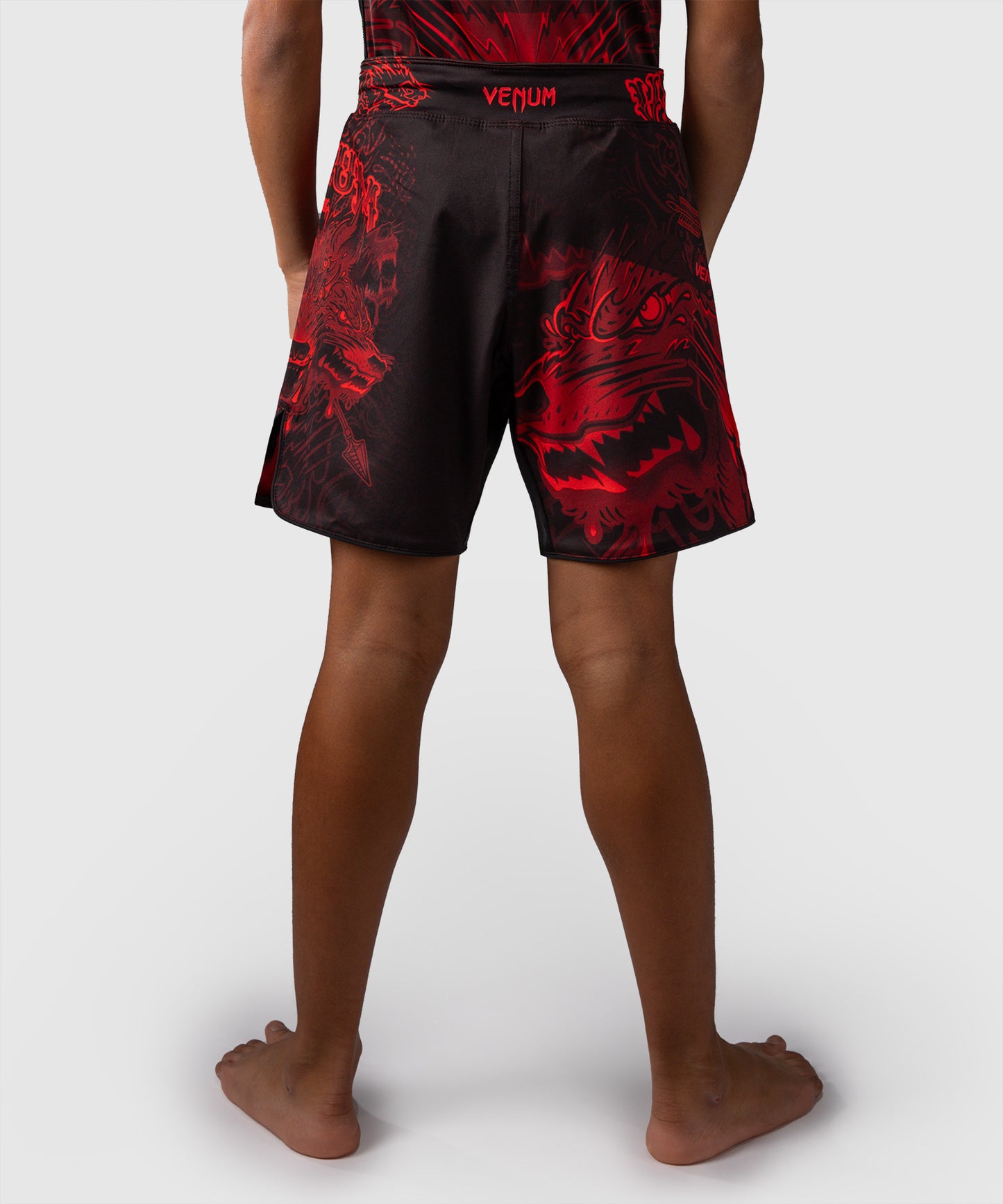 Venum Wolf Atak Pantaloncini da Combattimento Per Bambini – Nero/Rosso