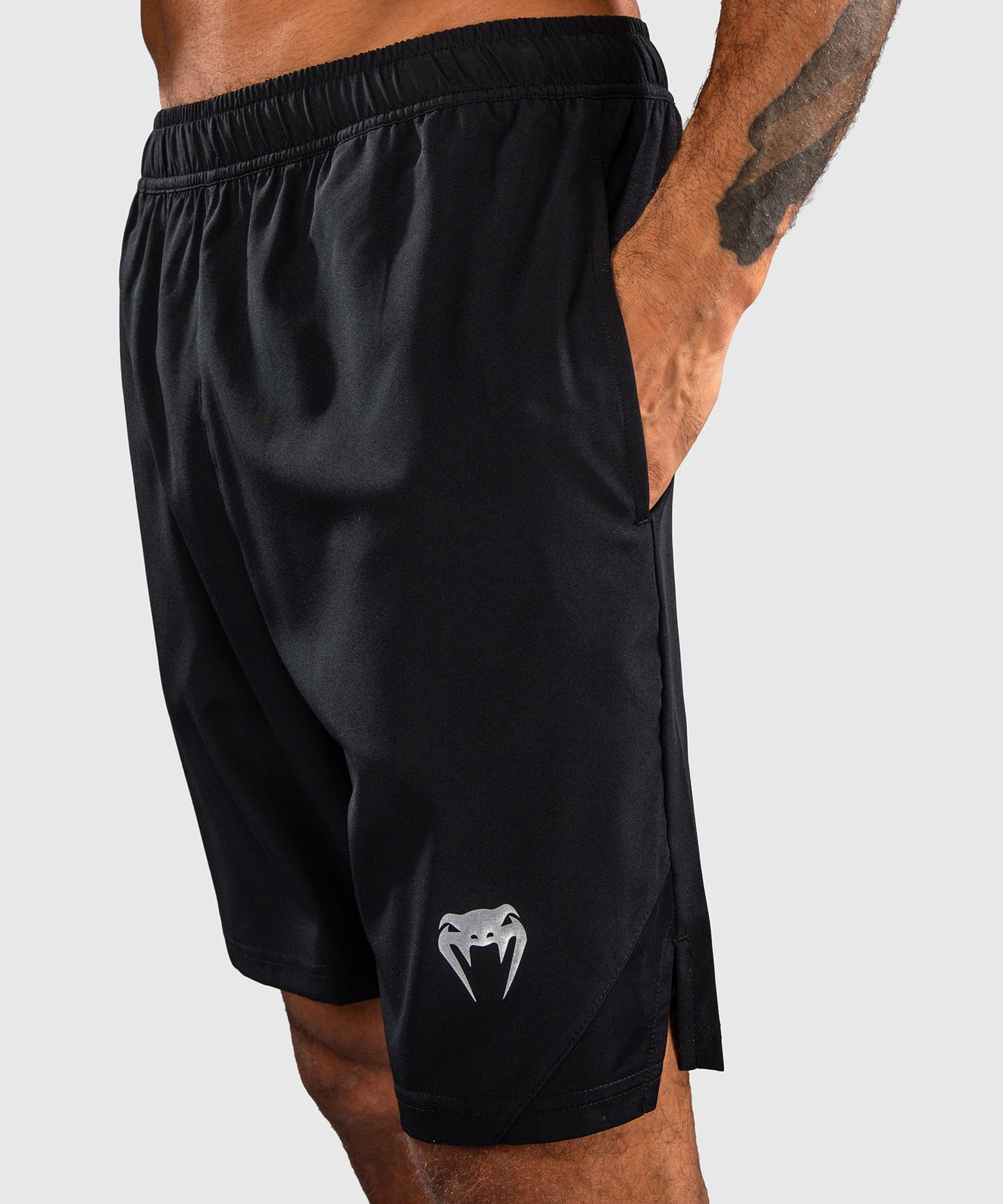 Venum Contender Shorts de entrenamiento - Negro/Plateado