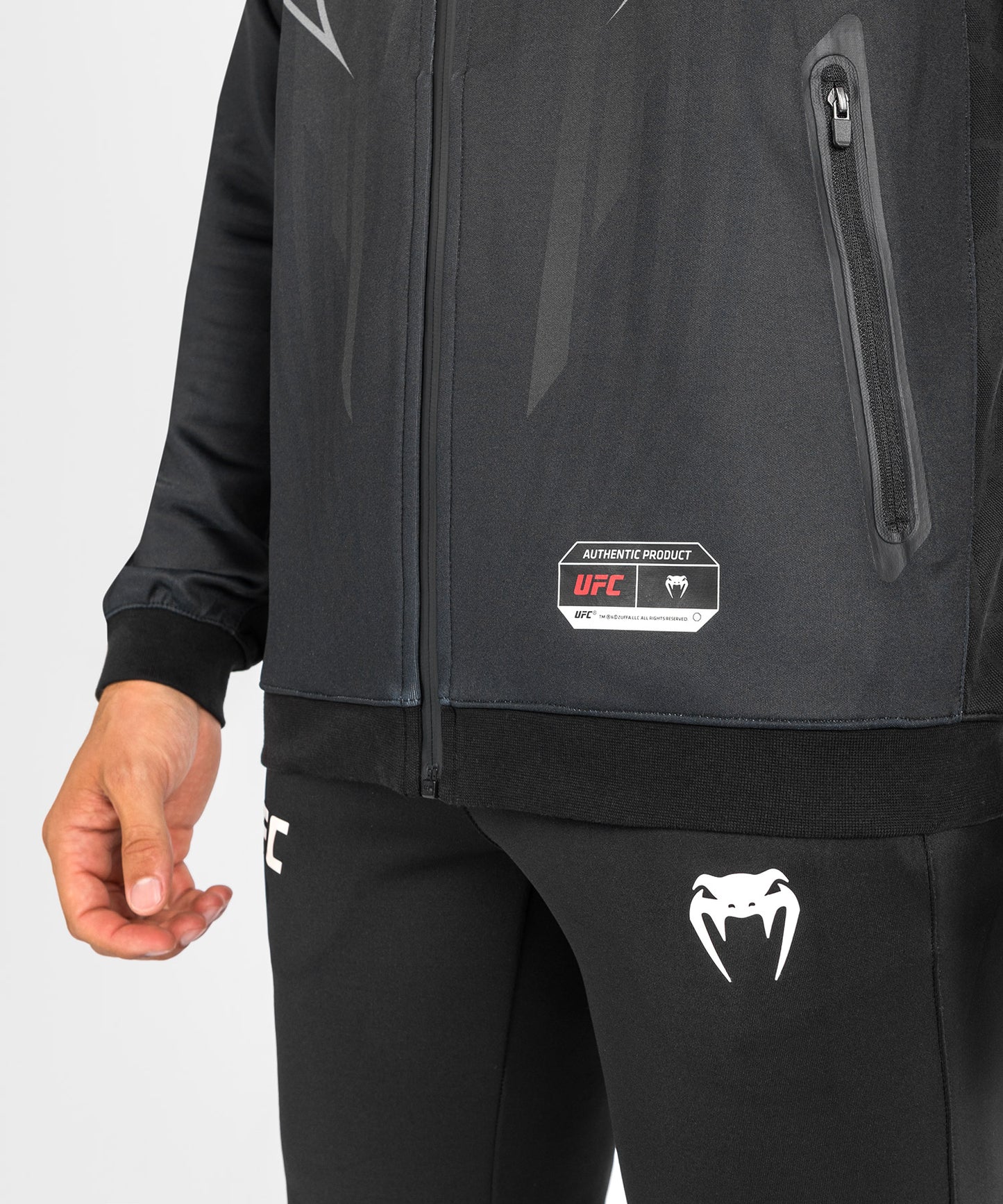 UFC Venum Authentic Fight Night 2.0 Männer Walkout Hoodie - schwarz