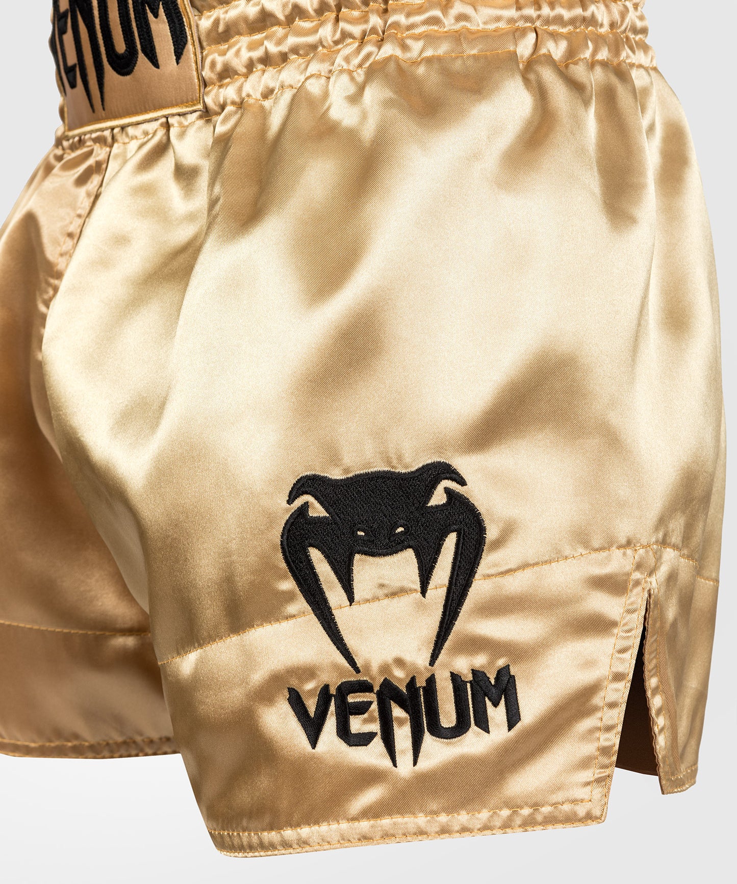 Shorts de Boxeo Tailandés Venum Classic Oro/Negro