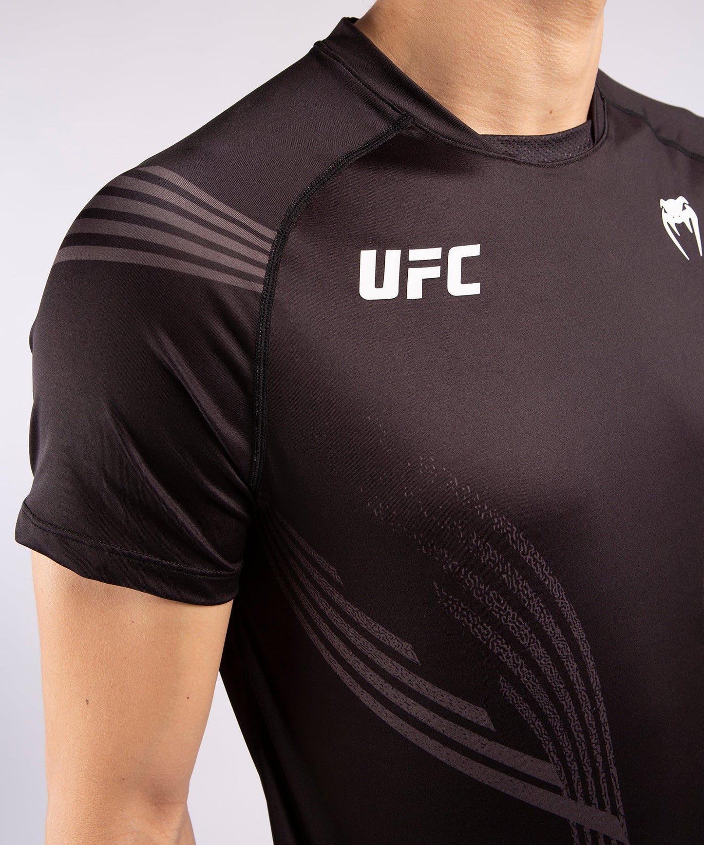 Venum Pro Line Männer UFC Technisches T-Shirt - Schwarz