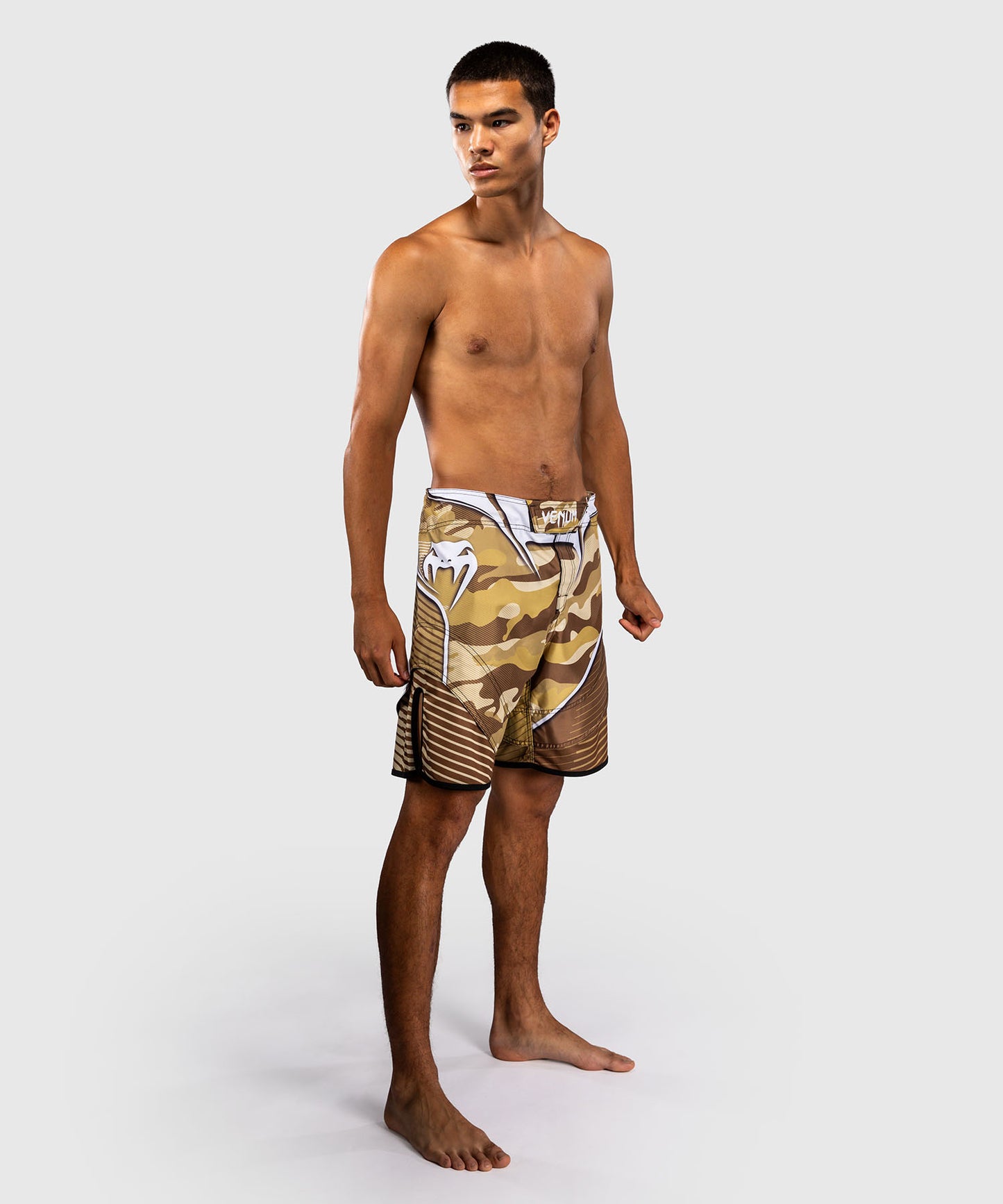 Venum Camo Hero Short de Combate - Beige Claro/Marrón
