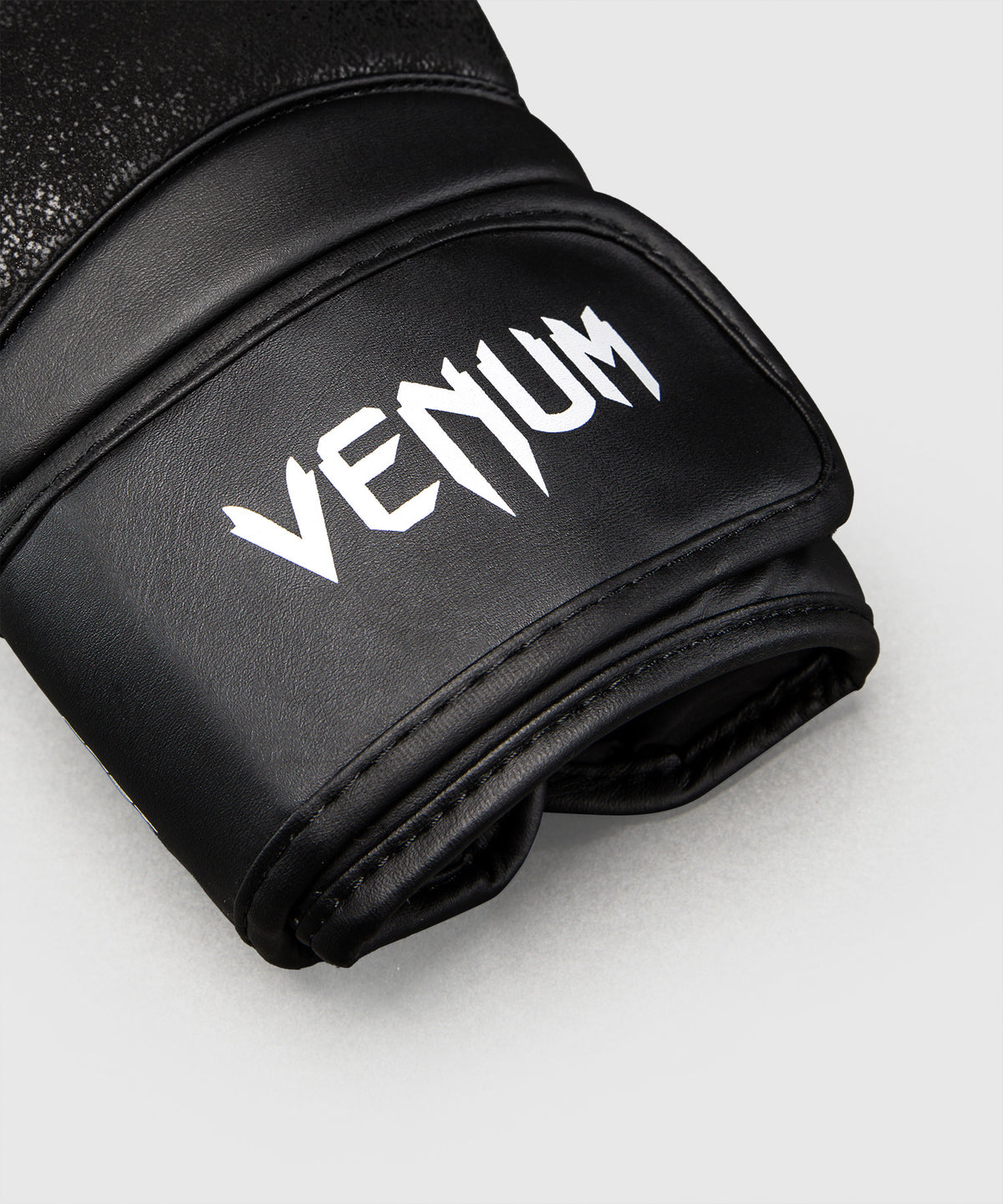 Venum Stone 2.0 Boxhandschuhe – Schwarz