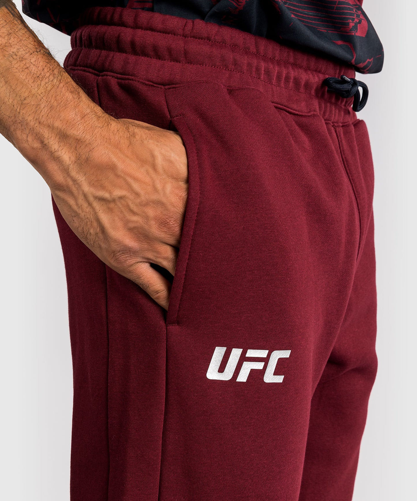 UFC Zenith by Venum Authentic Fight Week Hose Herren - Burgunderrot