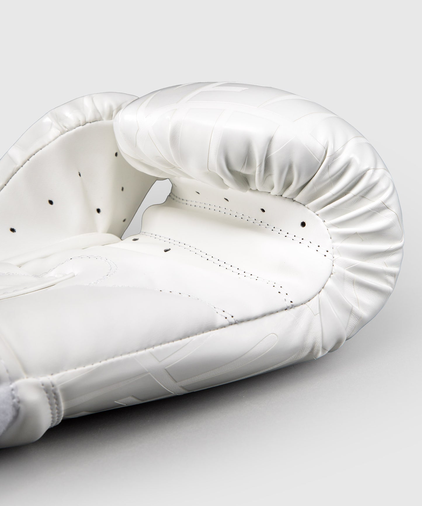 Venum Contender 1.5 XT 3D Guantes de Boxeo - Blanco/Oro