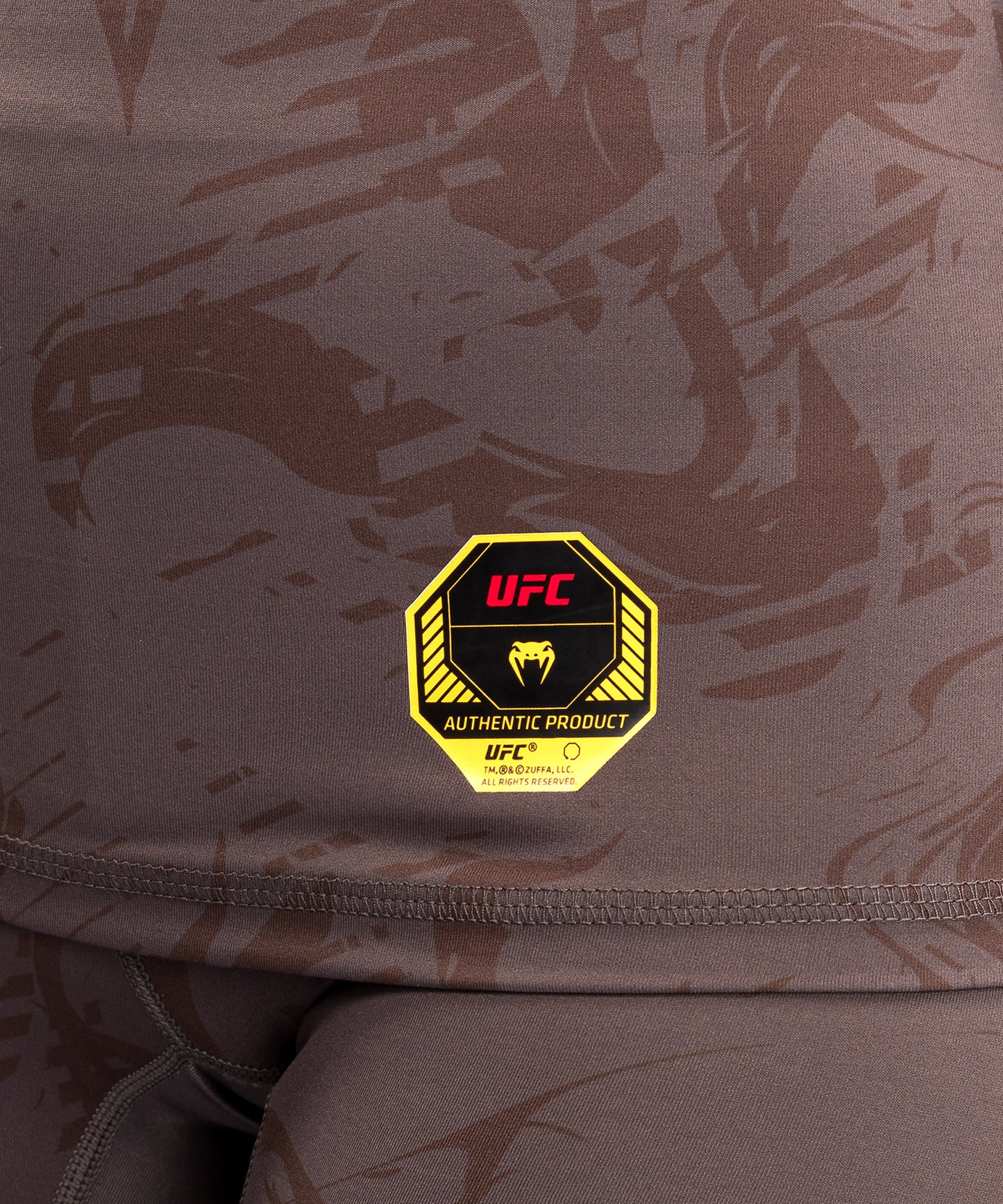 UFC Fusion by Venum Fight Week Damen Performance Langarm Rashguard - Erdiges Braun