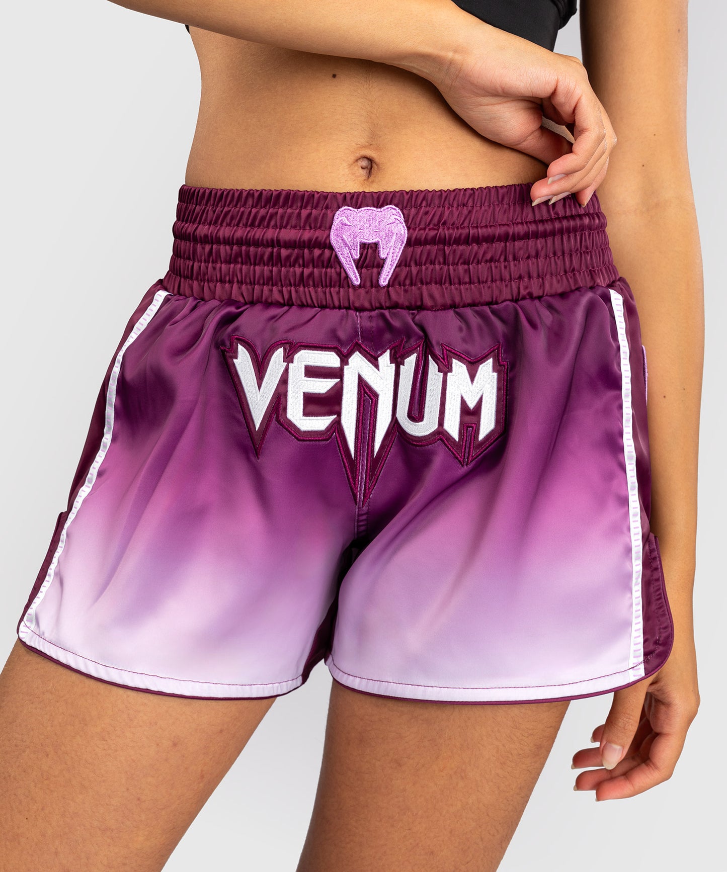 Venum Iris Pantalones Cortos Muay Thai - Ciruela/Blanco