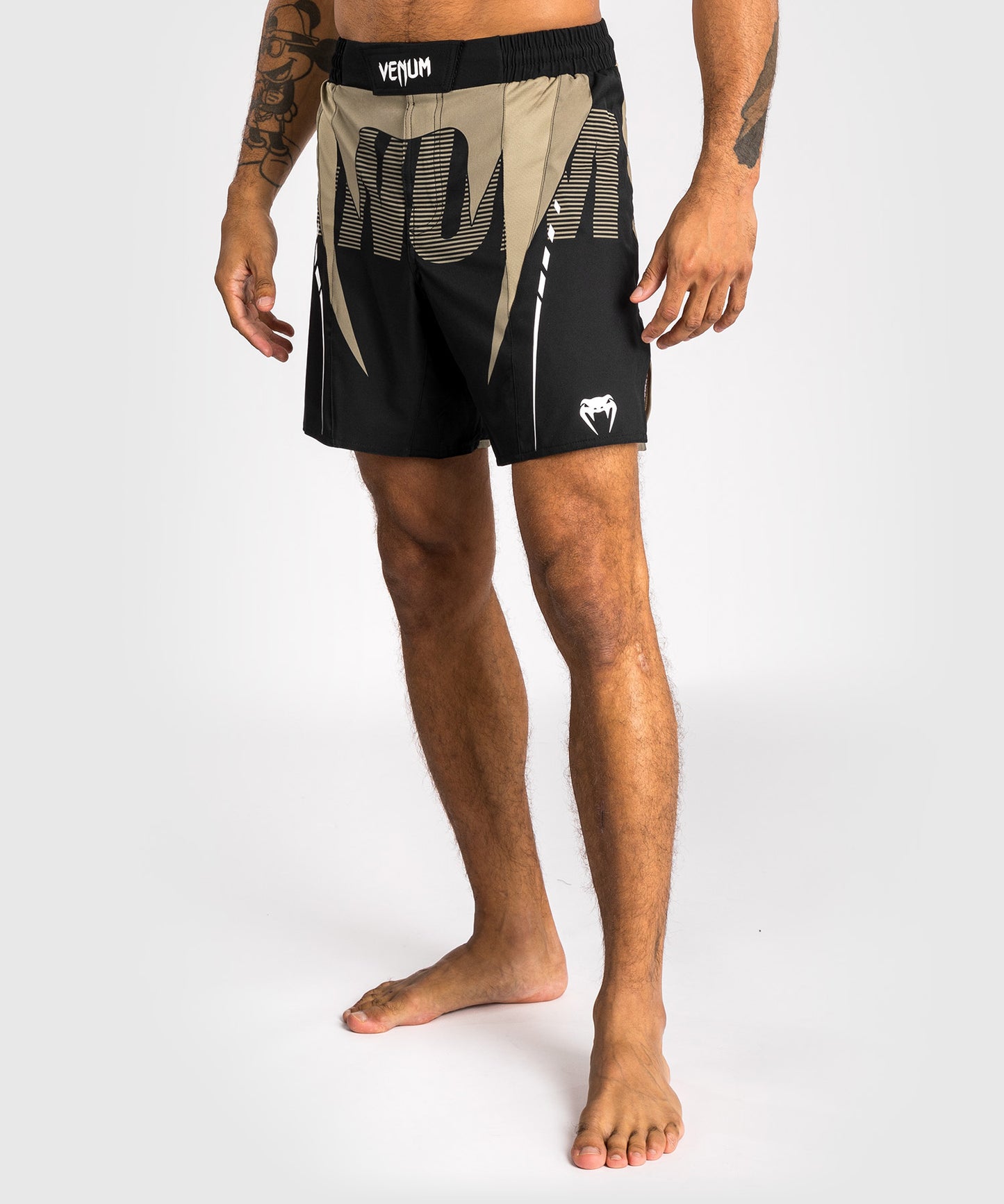 Venum Adrenaline Kampfshorts – Schwarz/Sand