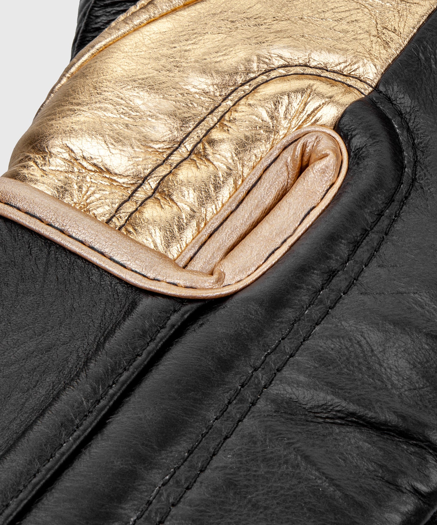 Guantoni da boxe Venum Hammer Pro con chiusura in velcro - Nero/Oro