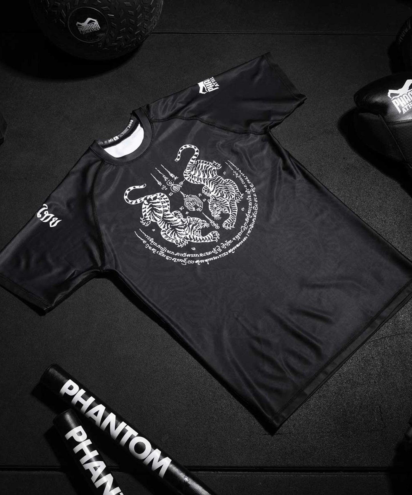 Phantom Athletics Sak Yant Rashguard - Negro