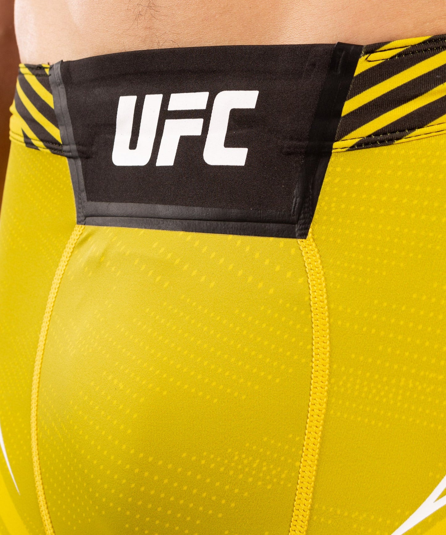 Men's UFC Venum Authentic Fight Night Compression Shorts - Short - Yellow