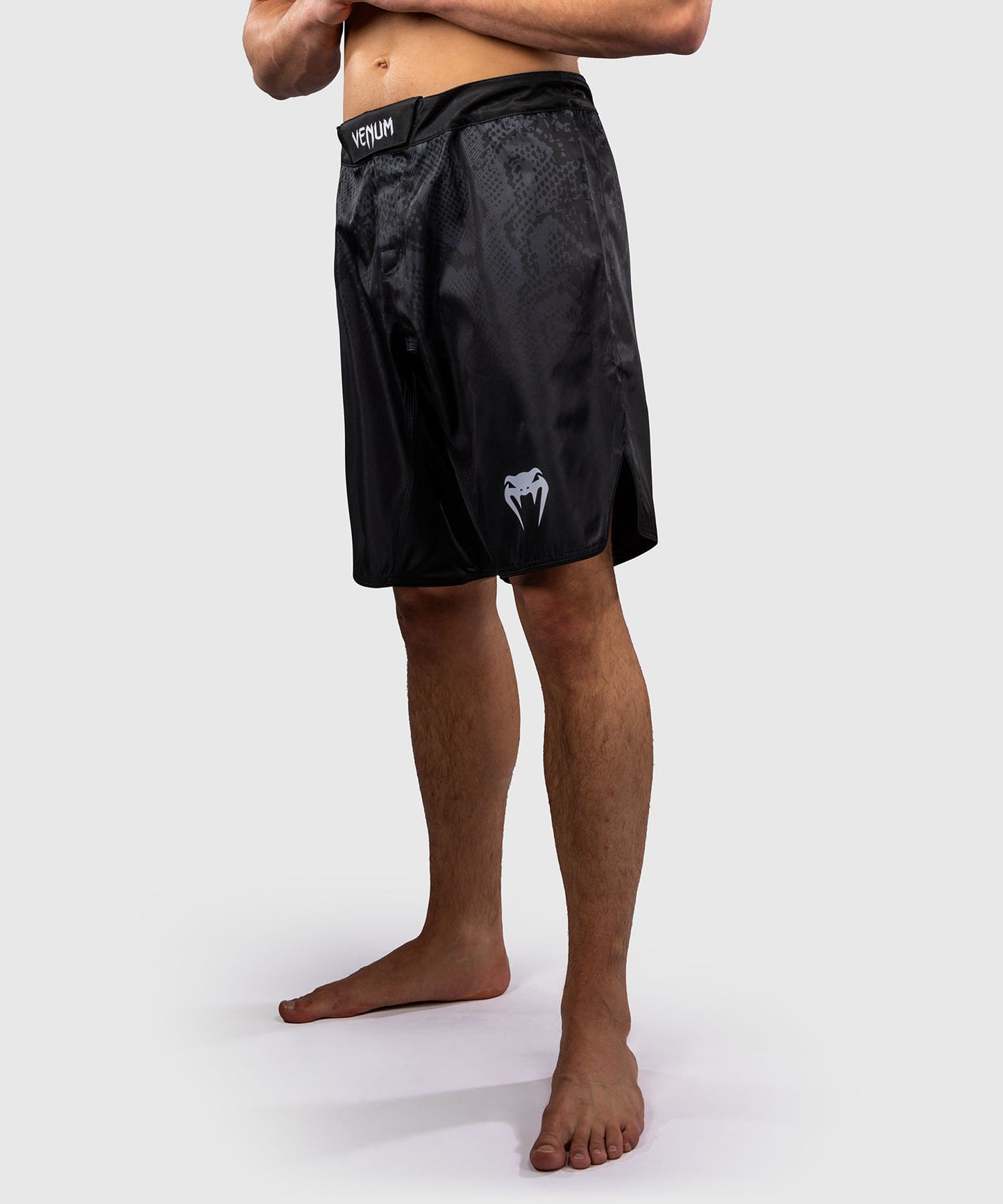 Venum Black Viper Fightshort - Black