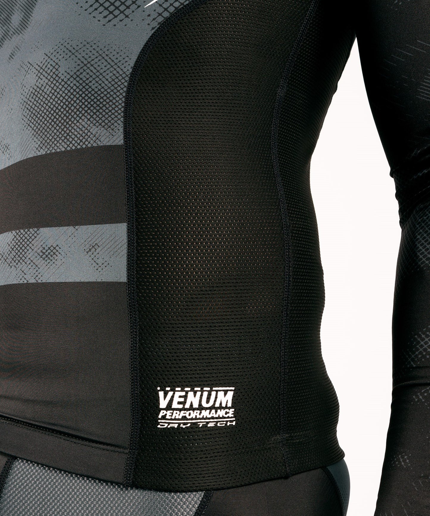 Venum Sky247 Rashguard - Long Sleeves