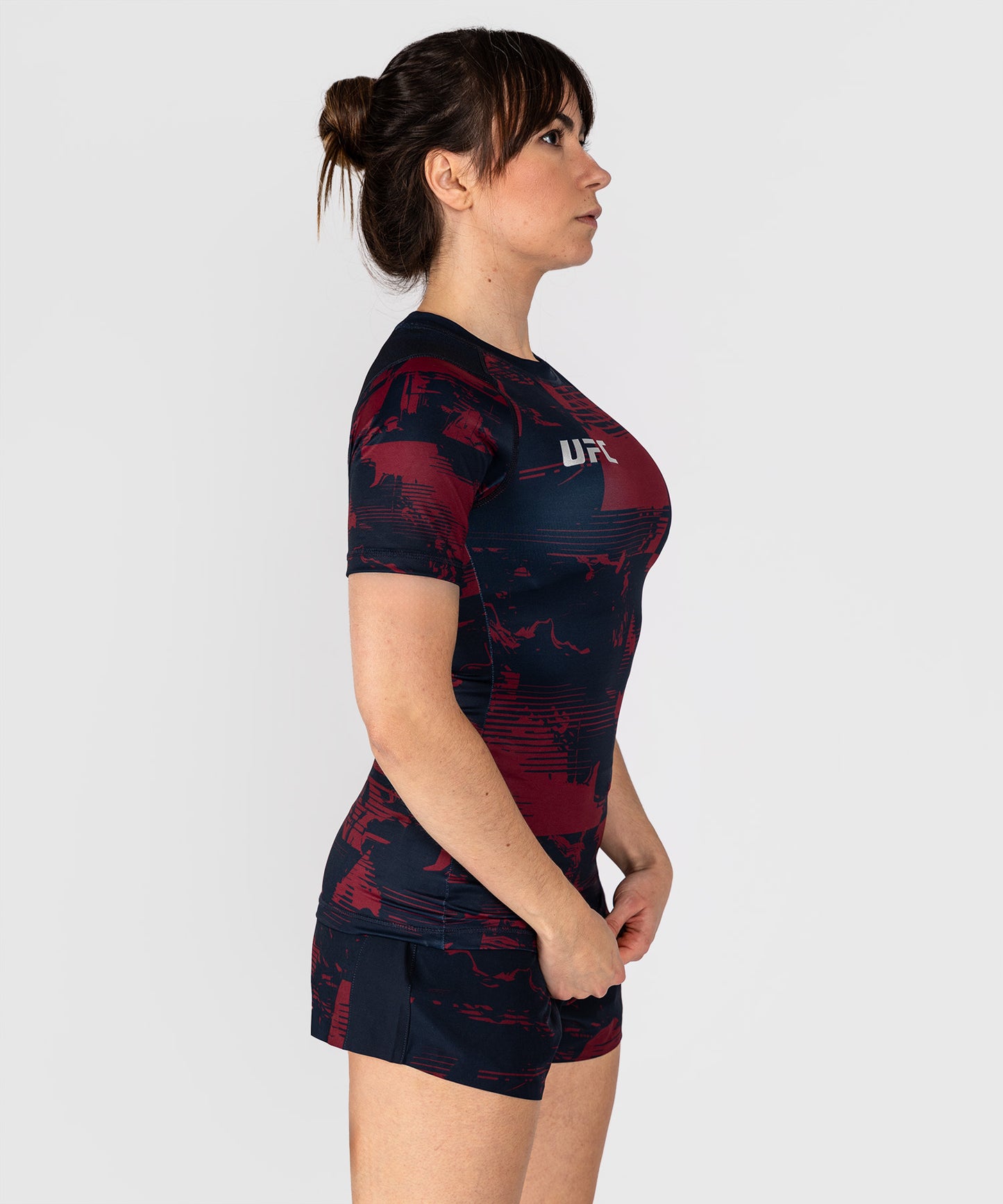 UFC Zenith by Venum Authentic Fight Week Performance Kurzarm Rashguard Damen - Marineblau/Burgunderrot/Silber