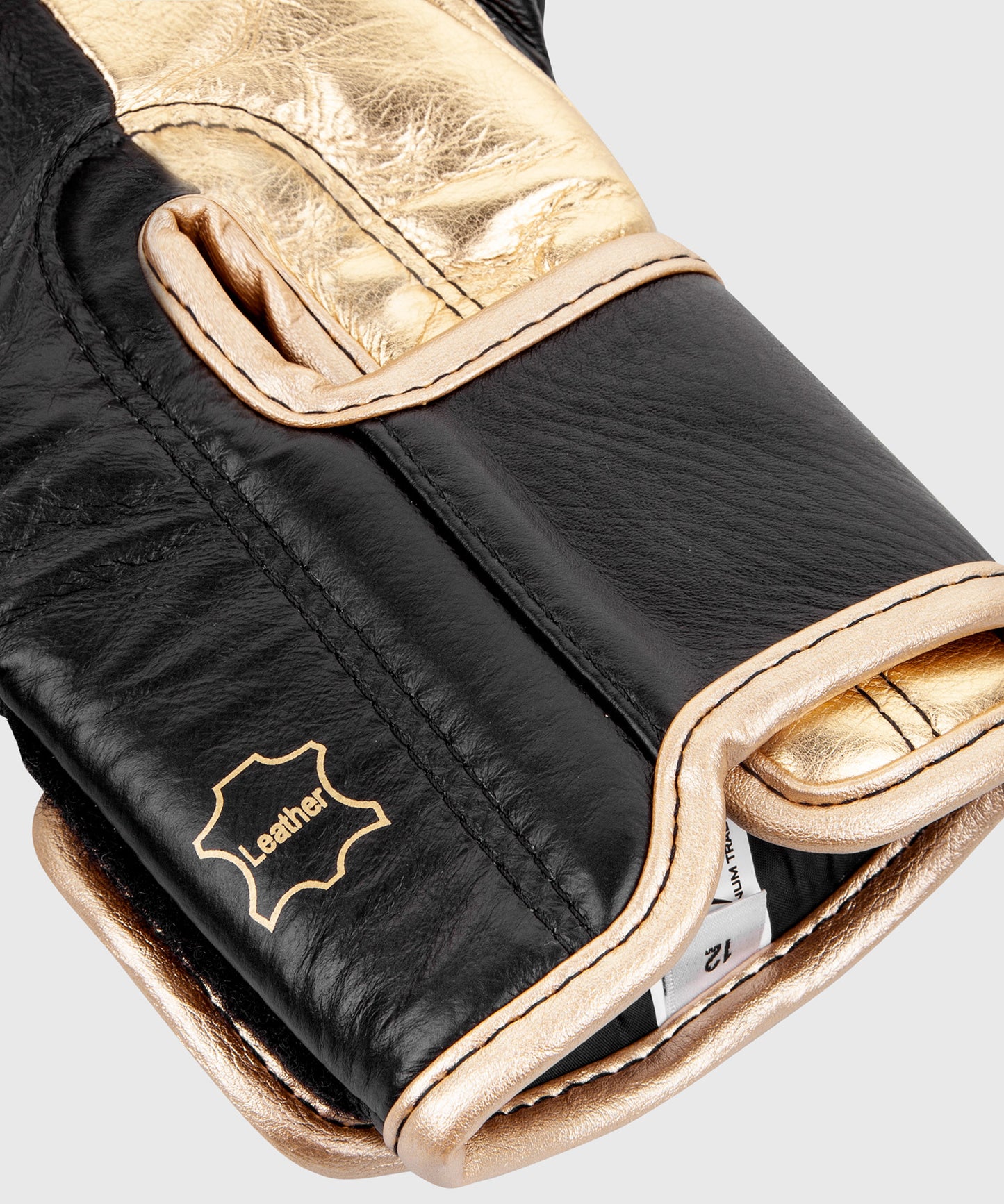Guantoni da boxe Venum Hammer Pro con chiusura in velcro - Nero/Oro