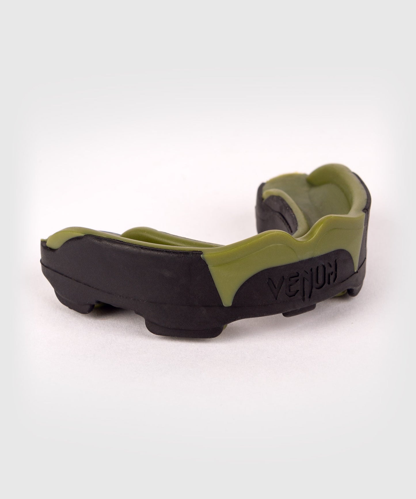 Venum Predator Protector Bucal