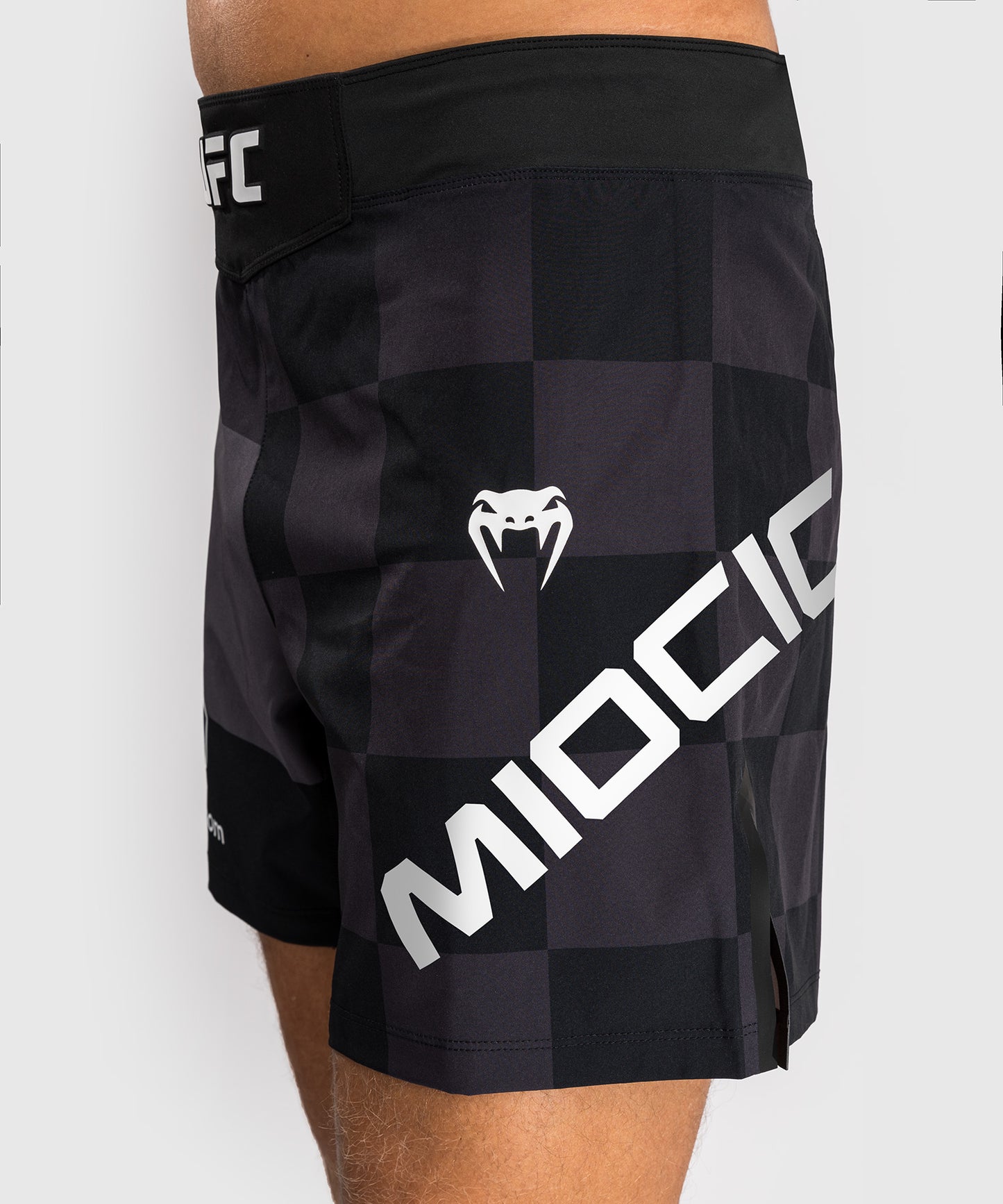 UFC Unrivaled by Venum Stipe Miocic Herren Short Fit Fight Short - Schwarz
