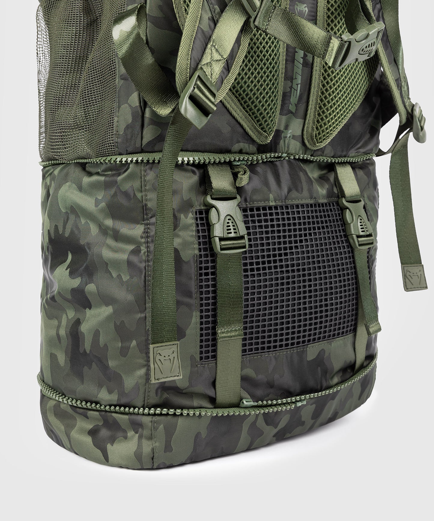 Venum Challenger Xtrem Mochila (50-63L) – Caqui/Camo