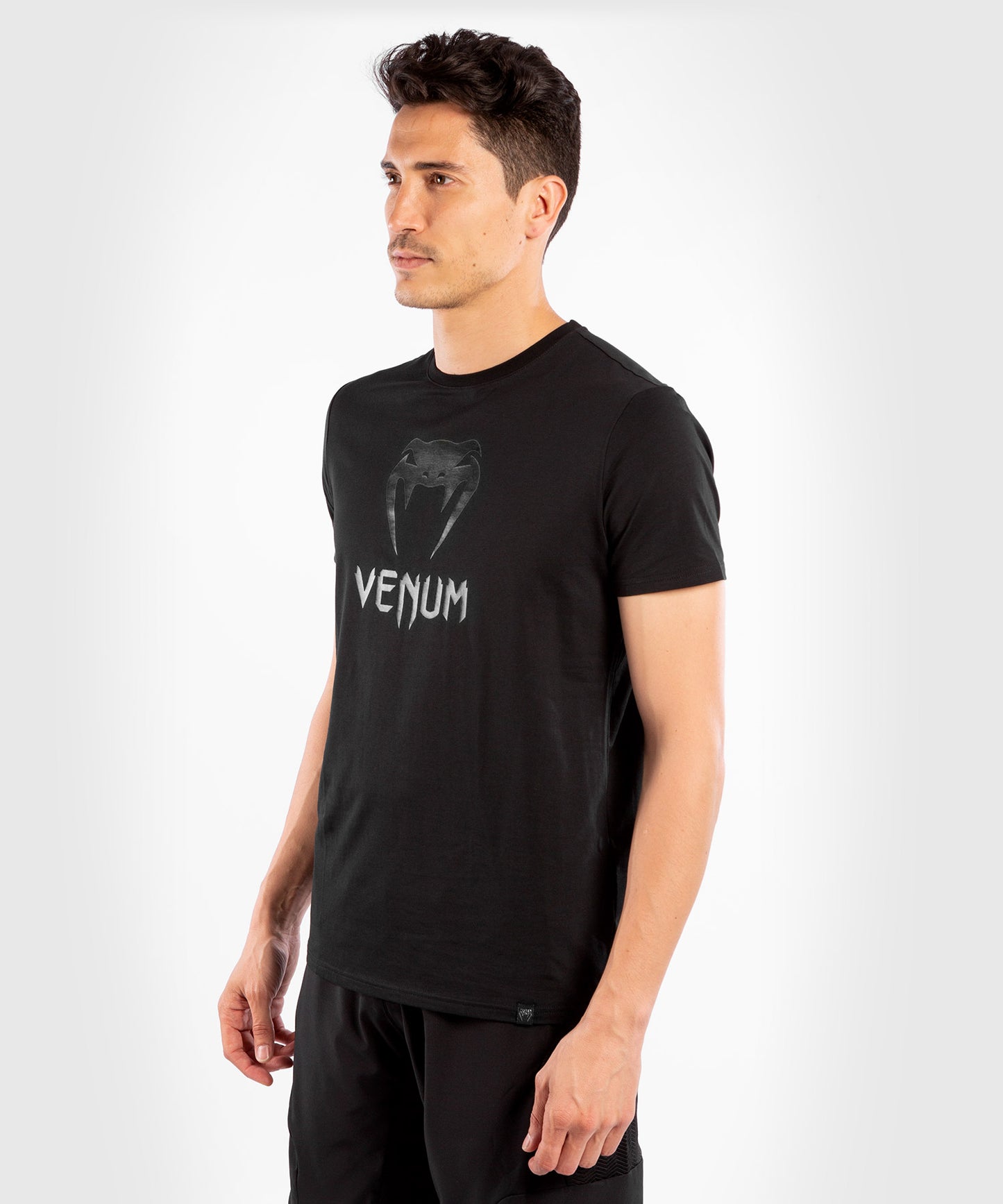  Camiseta Venum Classic – Negro/Negro