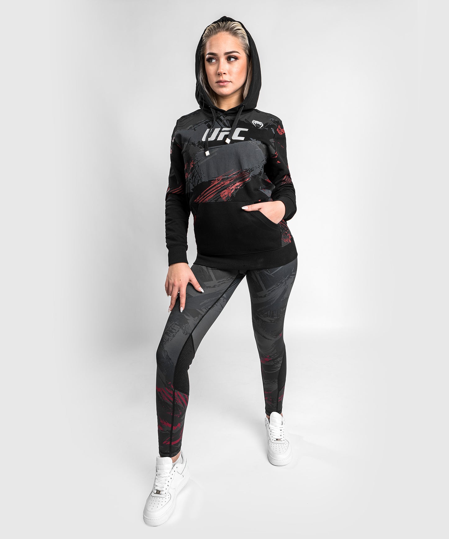 Sweatshirt à capuche pour Femmes UFC Venum Authentic Fight Week 2.0 - Noir/Rouge